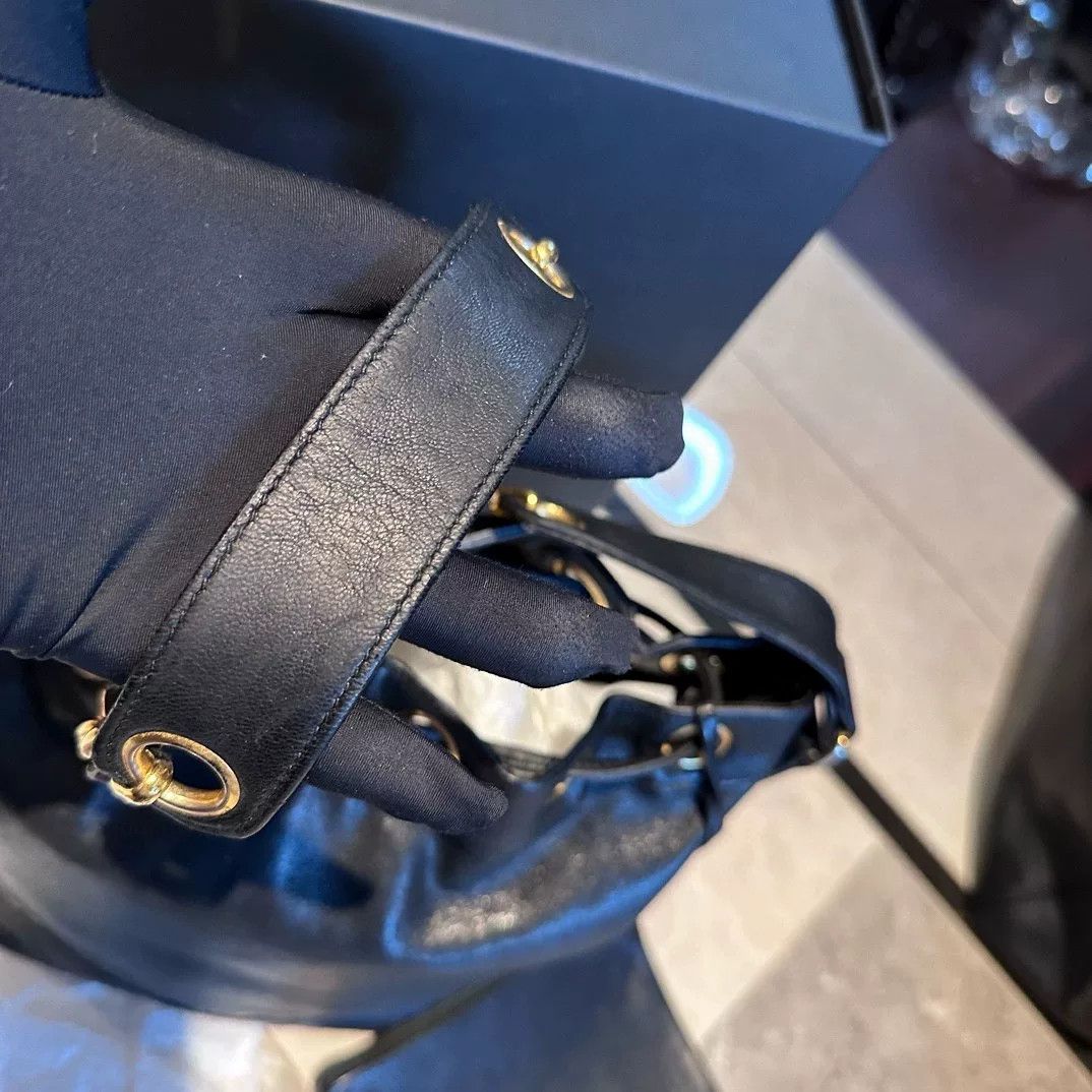 Chanel Pre-loved Bag Very good condition Size ONE SIZE - 4 Thumbnail