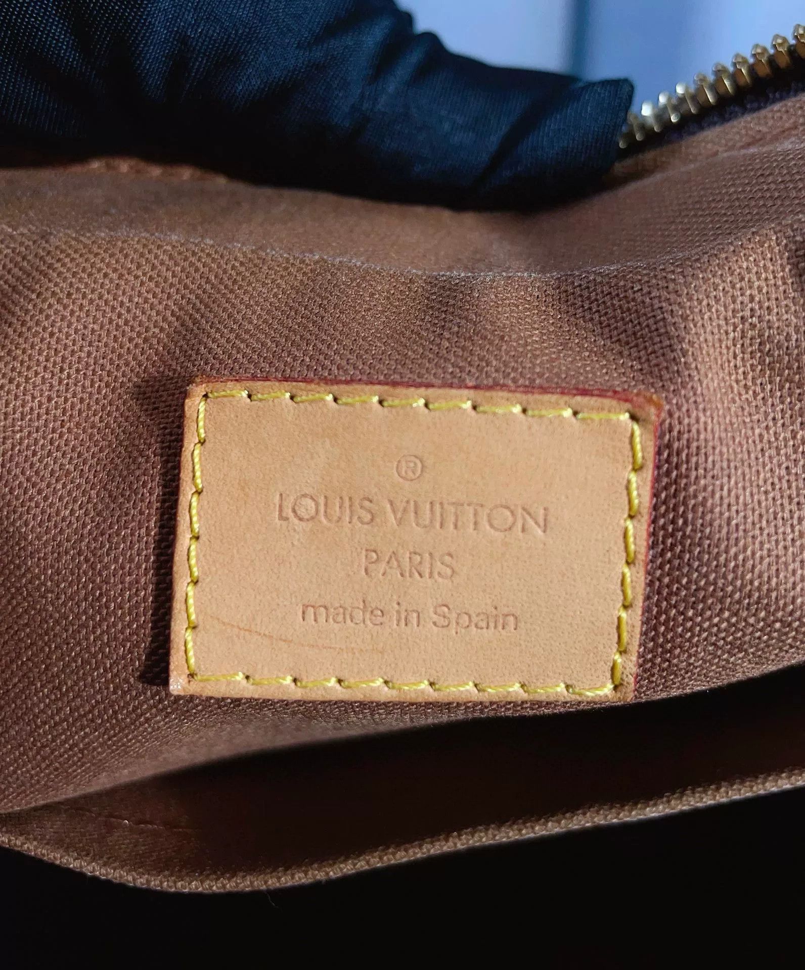 Louis Vuitton Pre-loved Bag Very good condition Size ONE SIZE - 8 Thumbnail