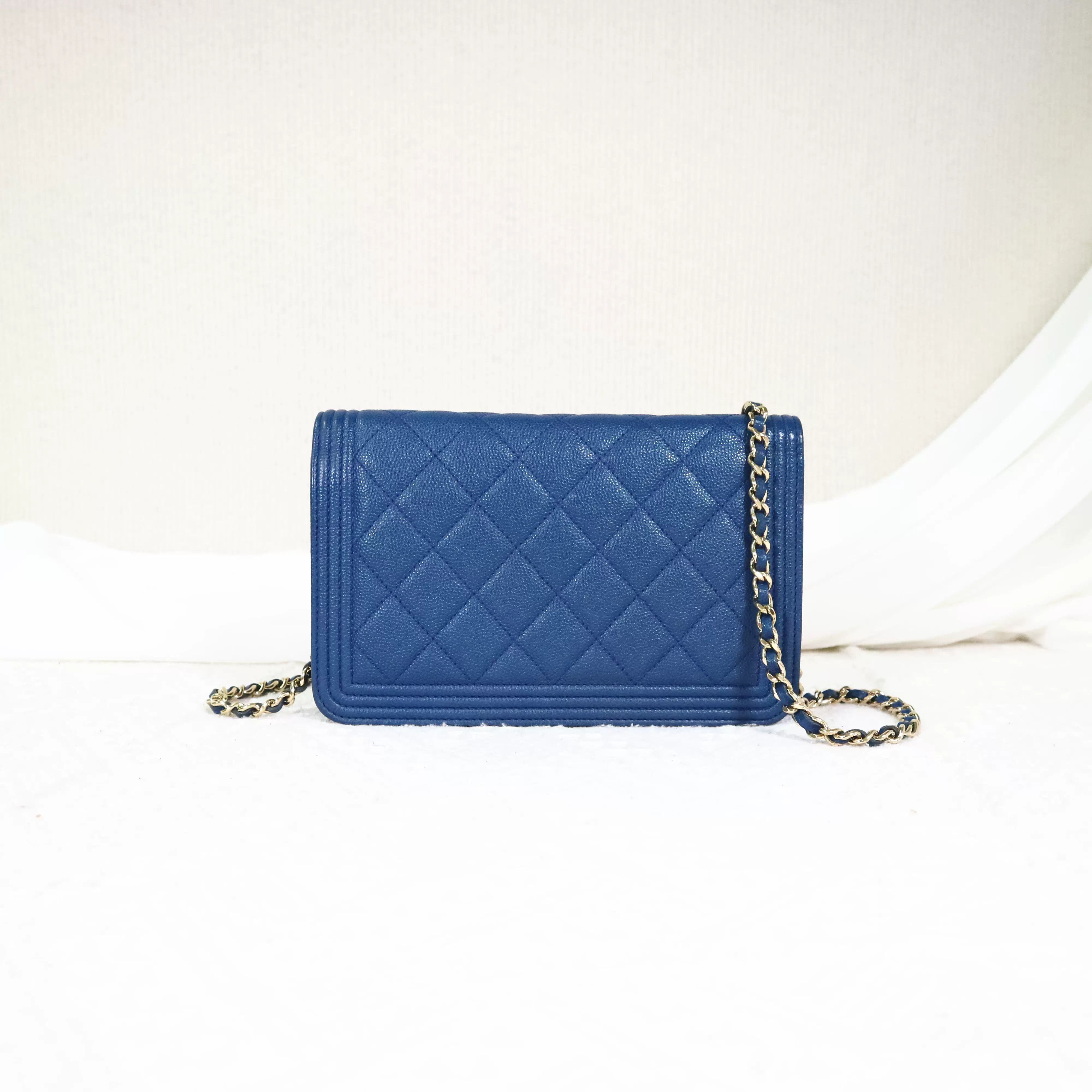 Chanel Pre-loved Bag Very good condition Size ONE SIZE - 3 Thumbnail