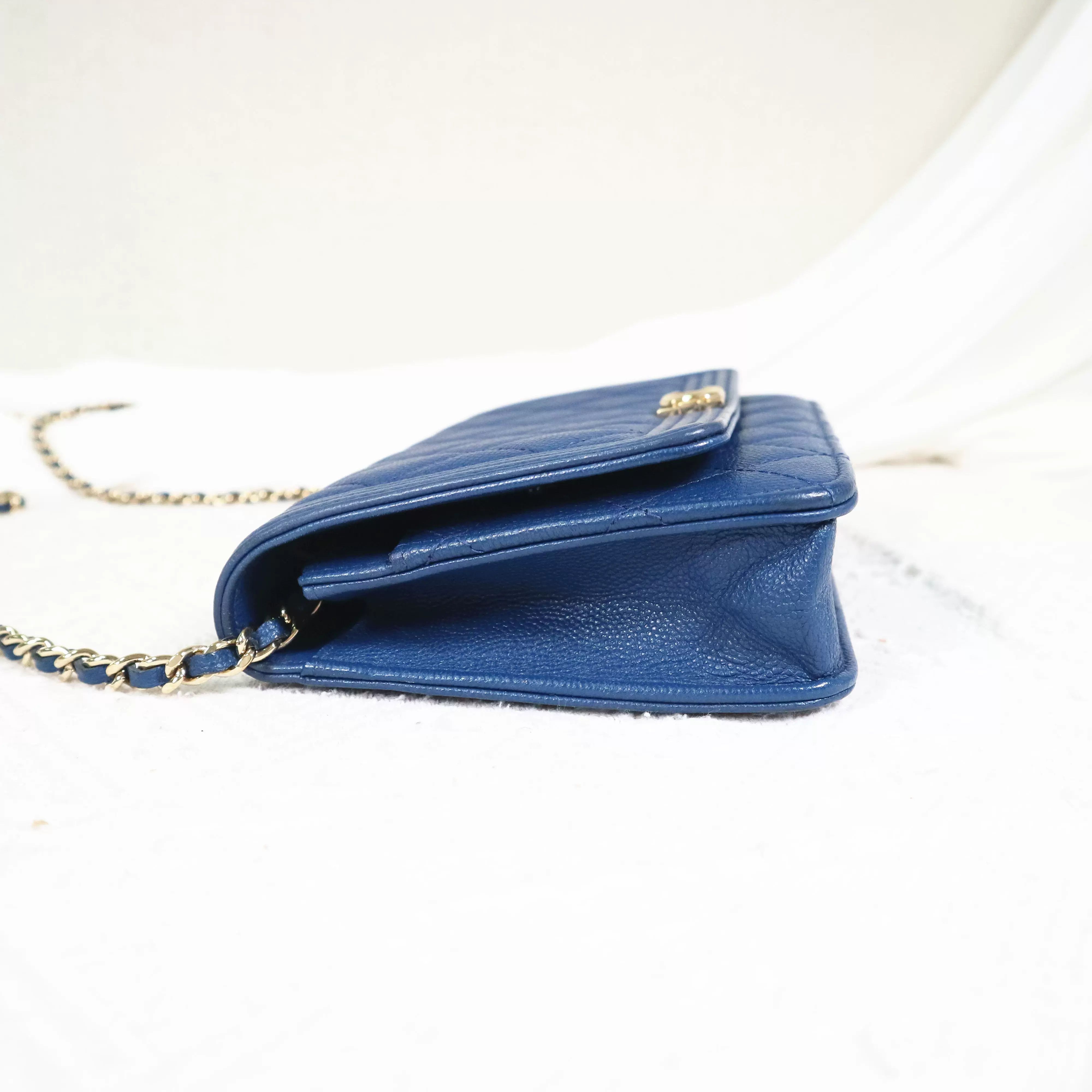 Chanel Pre-loved Bag Very good condition Size ONE SIZE - 5 Thumbnail
