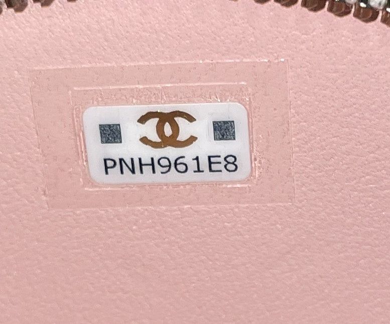 Chanel Handle with Care Round Vanity Case with Chain Size ONE SIZE - 6 Thumbnail