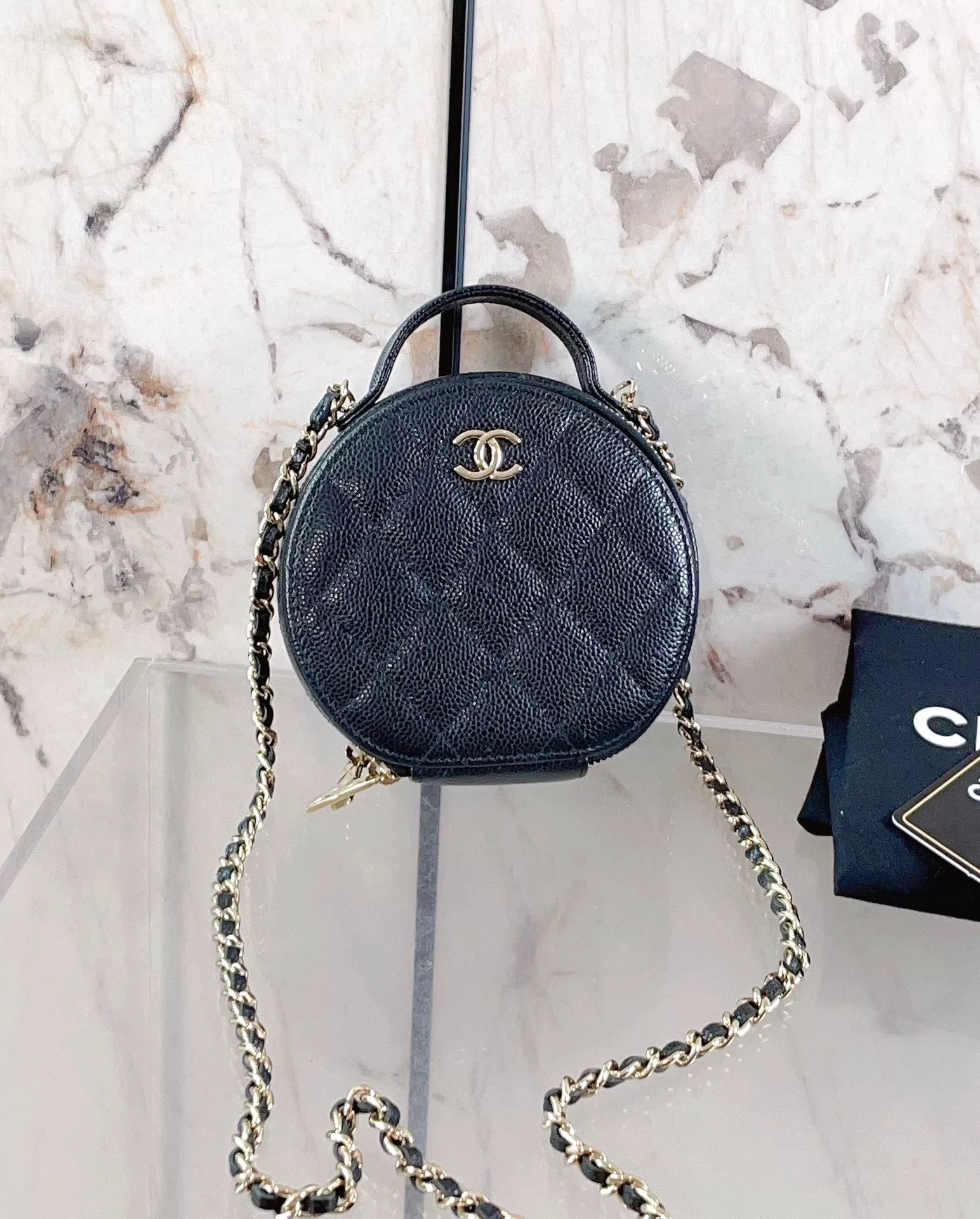 Chanel Pre-loved Bag Very good condition Size ONE SIZE - 3 Thumbnail