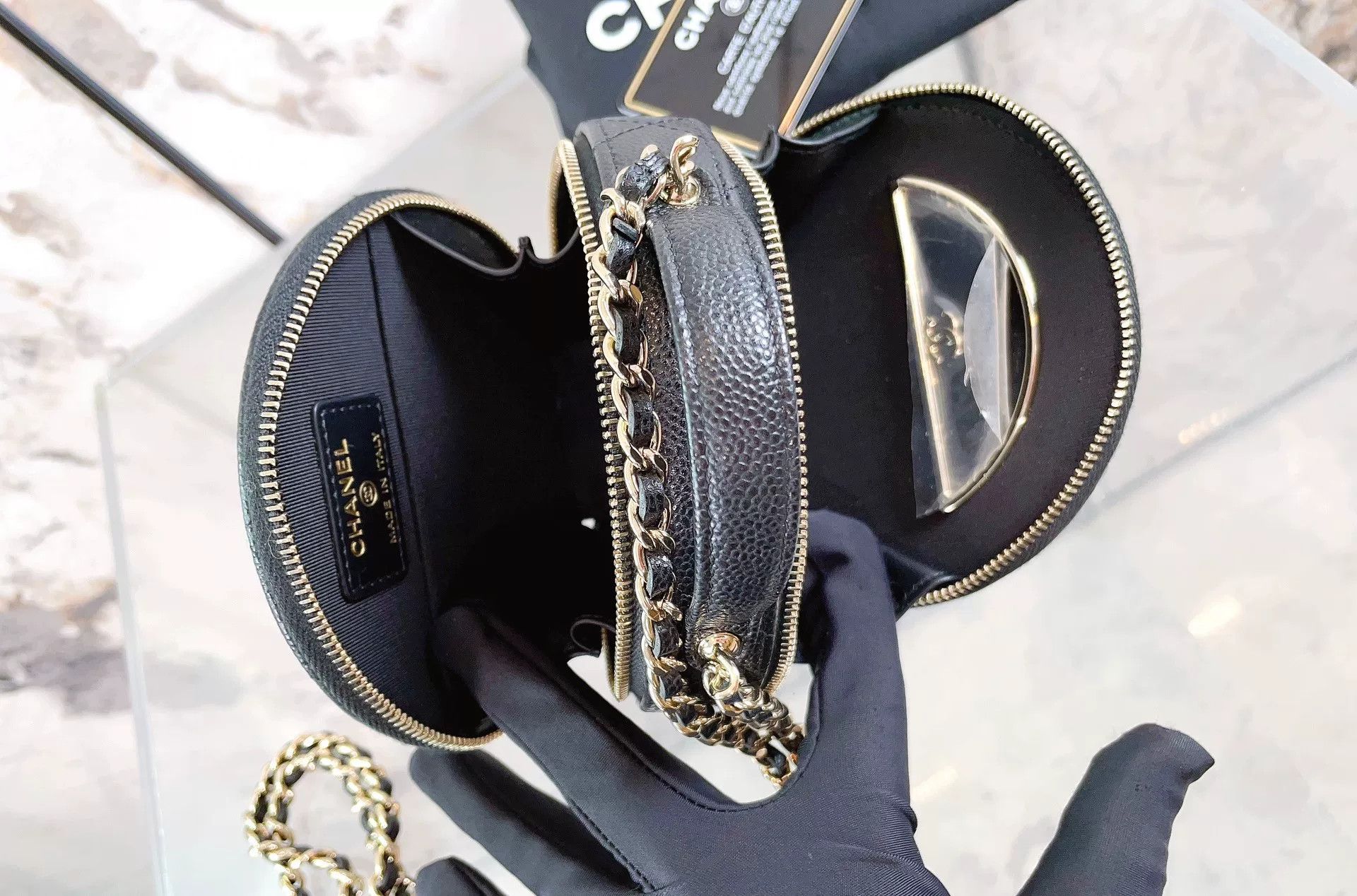 Chanel Pre-loved Bag Very good condition Size ONE SIZE - 9 Thumbnail