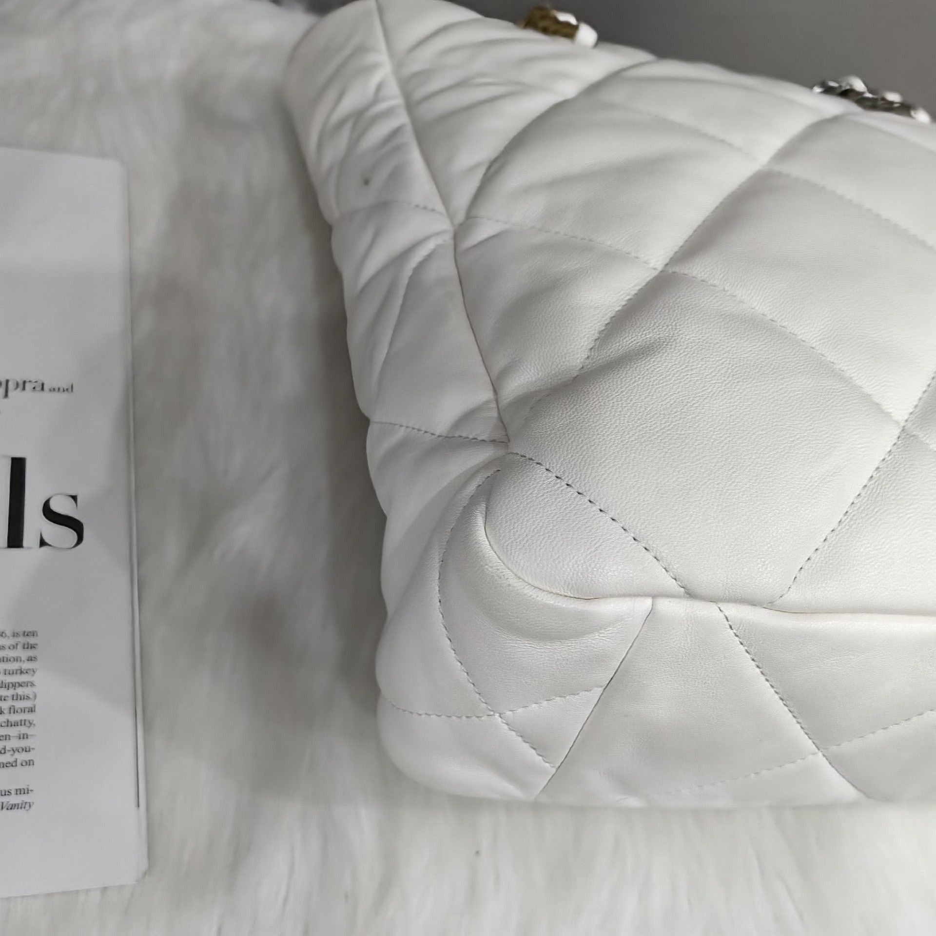 Chanel Pre-loved Bag Very good condition Size ONE SIZE - 3 Thumbnail
