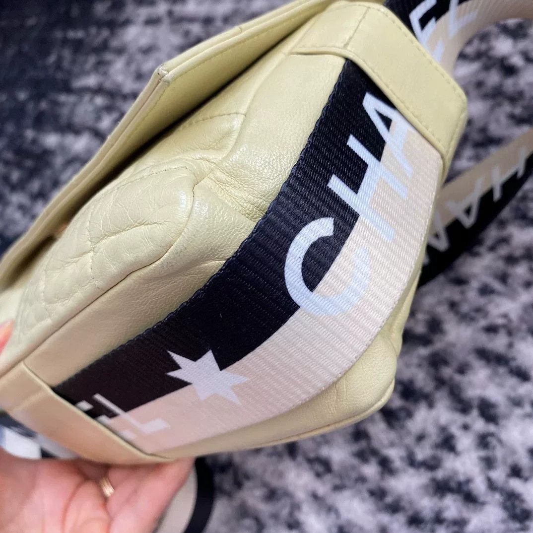 Chanel Pre-loved Bag Very good condition Size ONE SIZE - 5 Thumbnail