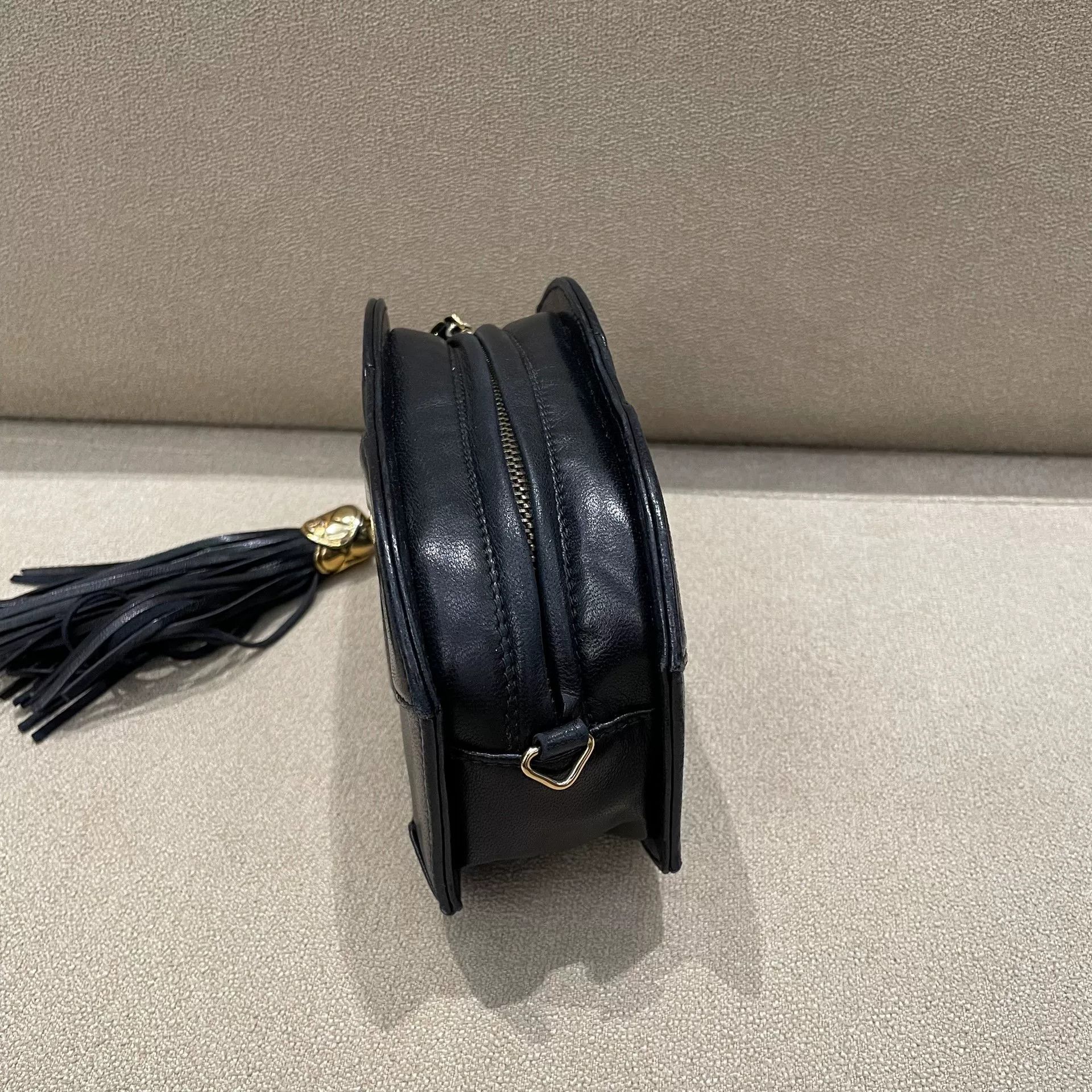 Chanel Pre-loved Bag Very good condition Size ONE SIZE - 5 Thumbnail