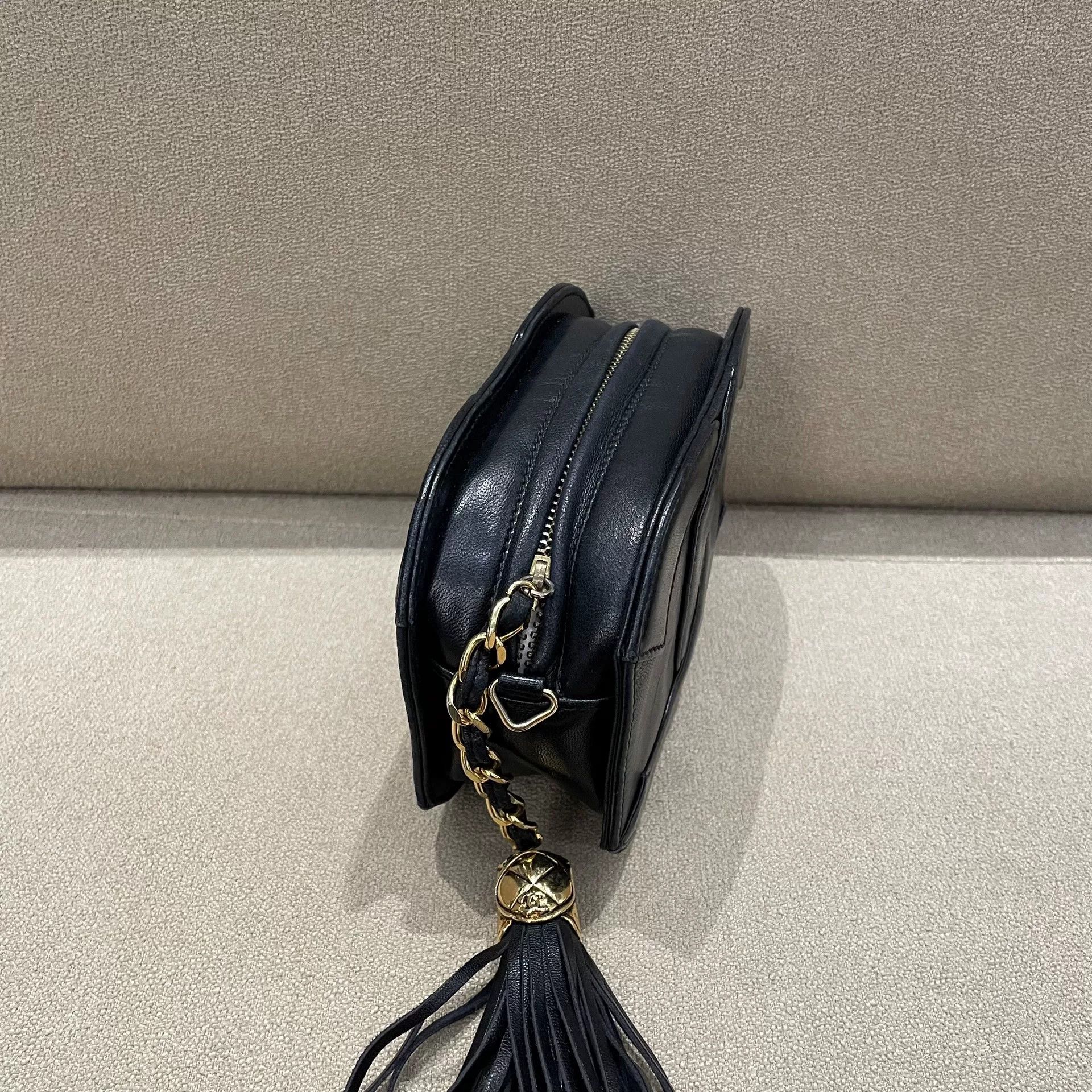 Chanel Pre-loved Bag Very good condition Size ONE SIZE - 4 Thumbnail
