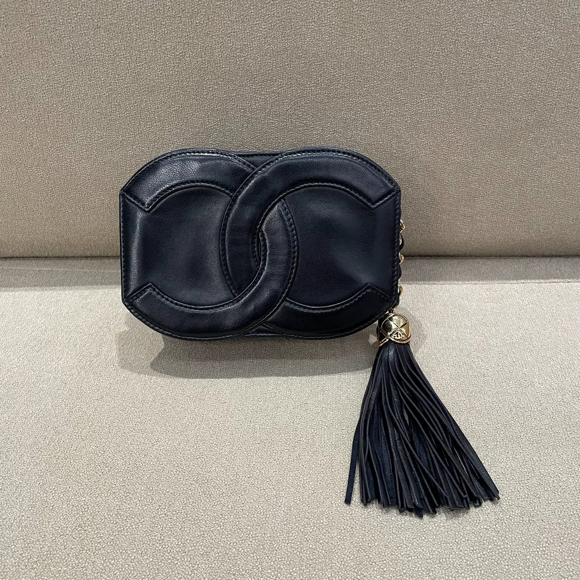 Chanel Pre-loved Bag Very good condition Size ONE SIZE - 2 Thumbnail