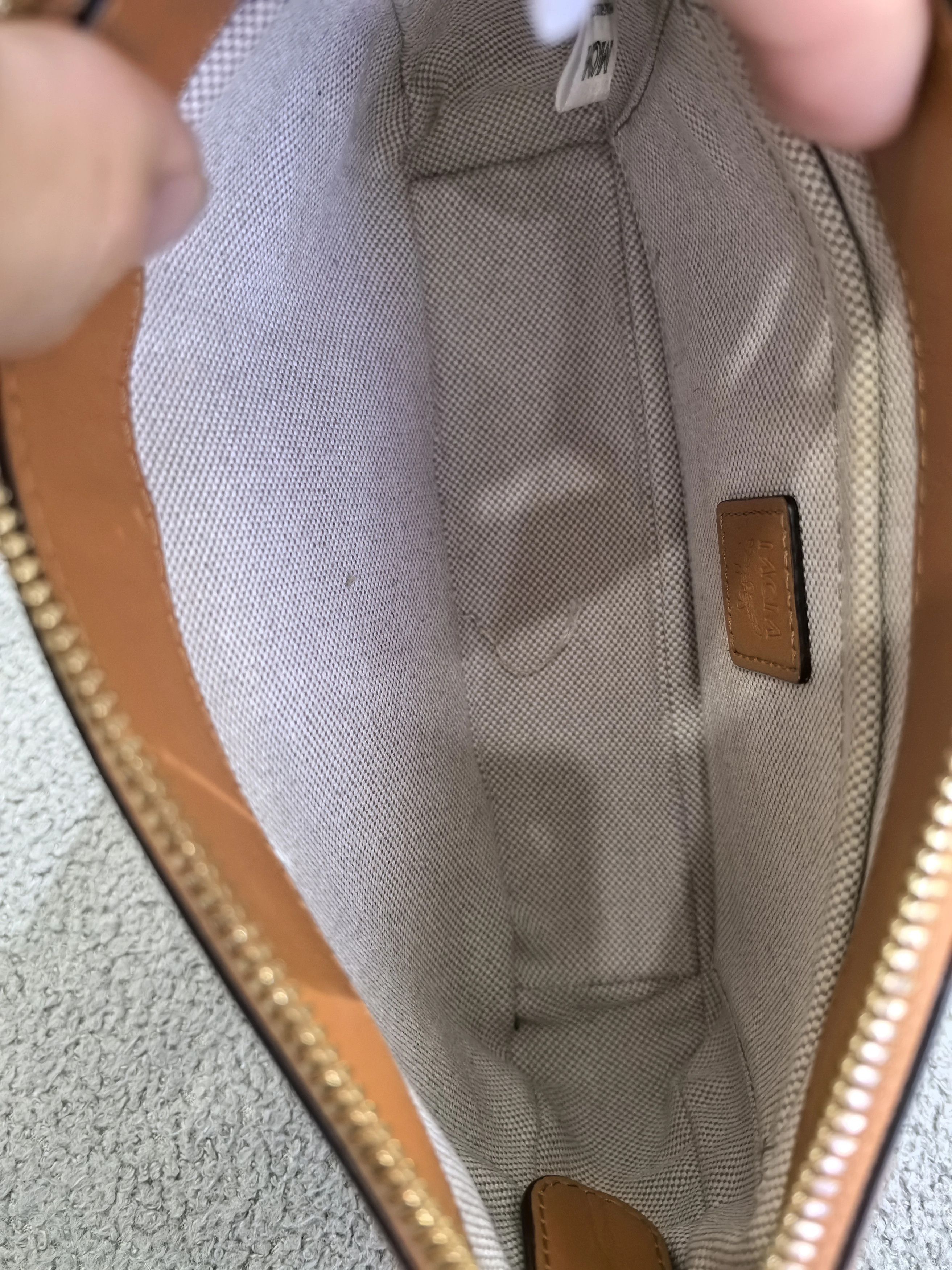 MCM Pre-loved Bag Very good condition Size ONE SIZE - 7 Thumbnail