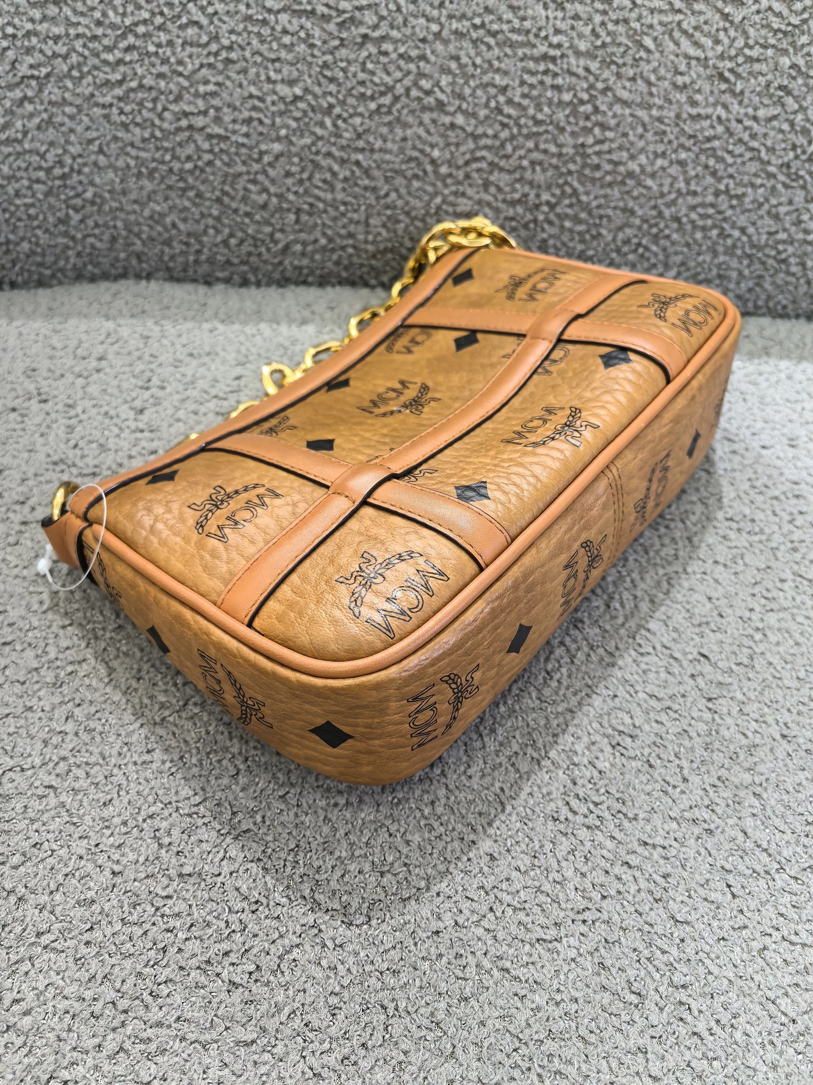 MCM Pre-loved Bag Very good condition Size ONE SIZE - 3 Thumbnail