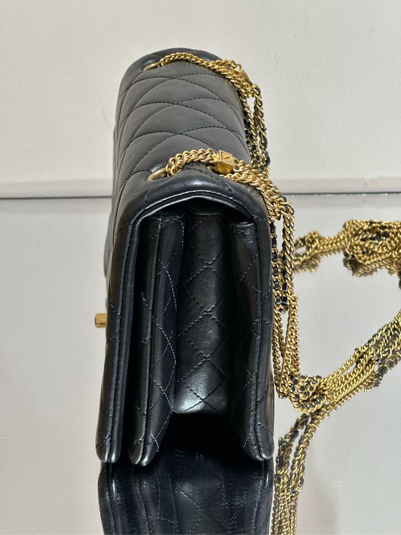 Chanel Pre-loved Bag Very good condition Size ONE SIZE - 5 Thumbnail