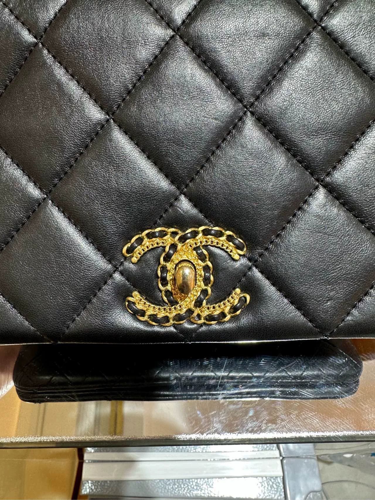 Chanel Pre-loved Bag Very good condition Size ONE SIZE - 7 Thumbnail