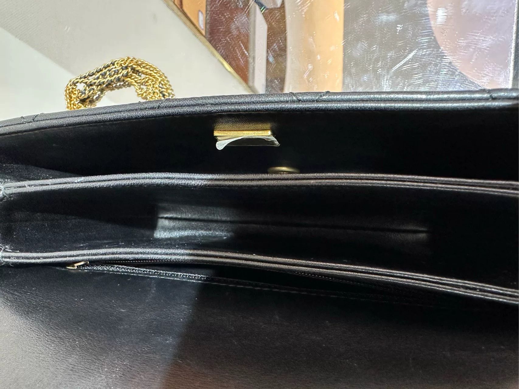 Chanel Pre-loved Bag Very good condition Size ONE SIZE - 8 Thumbnail