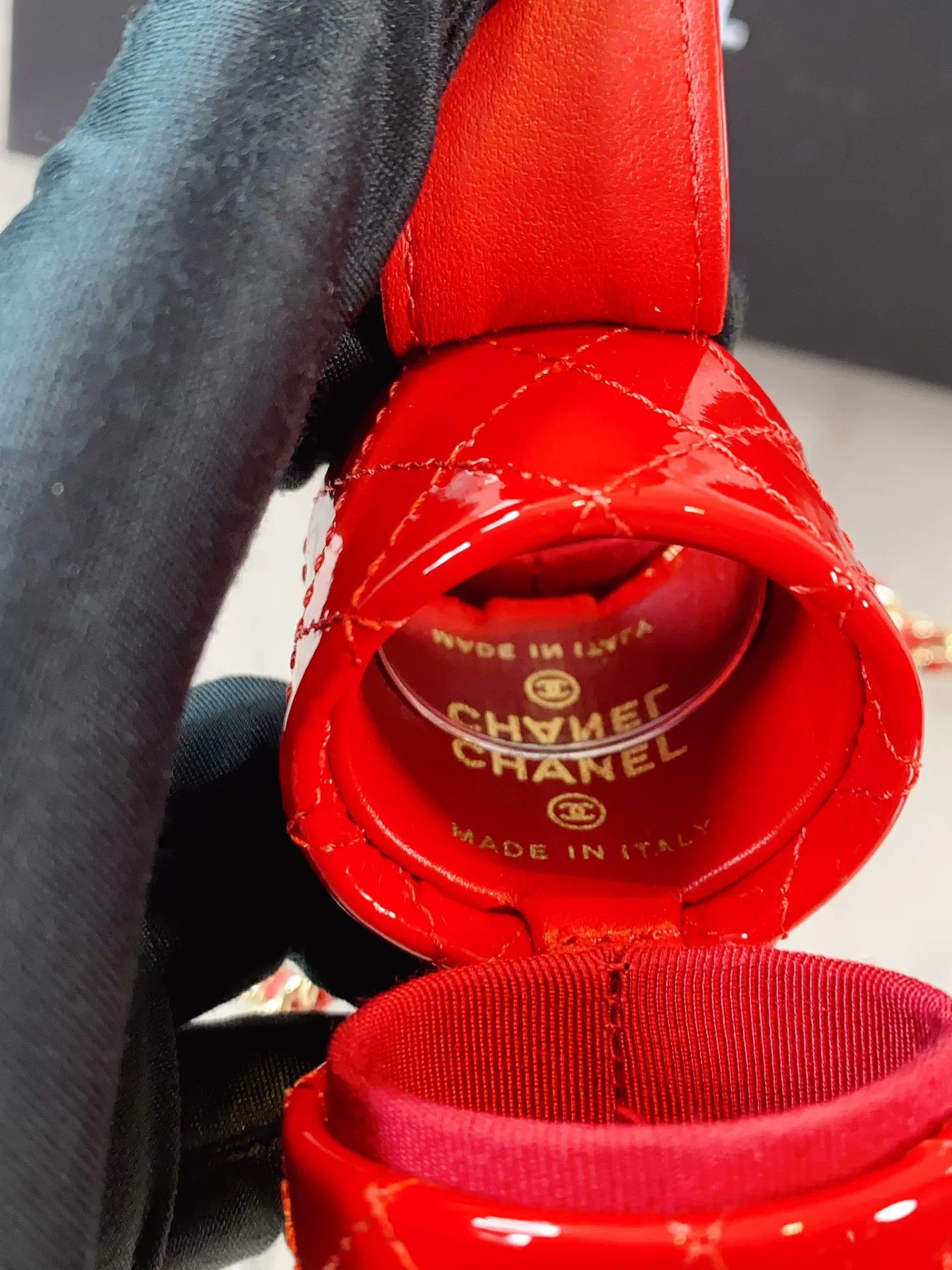 Chanel Pre-loved Bag Very good condition Size ONE SIZE - 8 Thumbnail