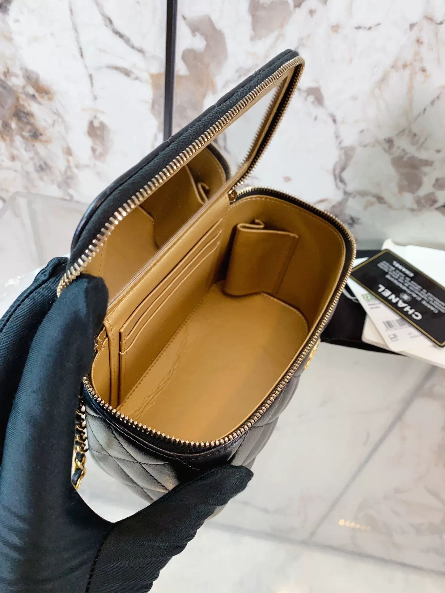 Chanel Pre-loved Bag Very good condition Size ONE SIZE - 9 Thumbnail