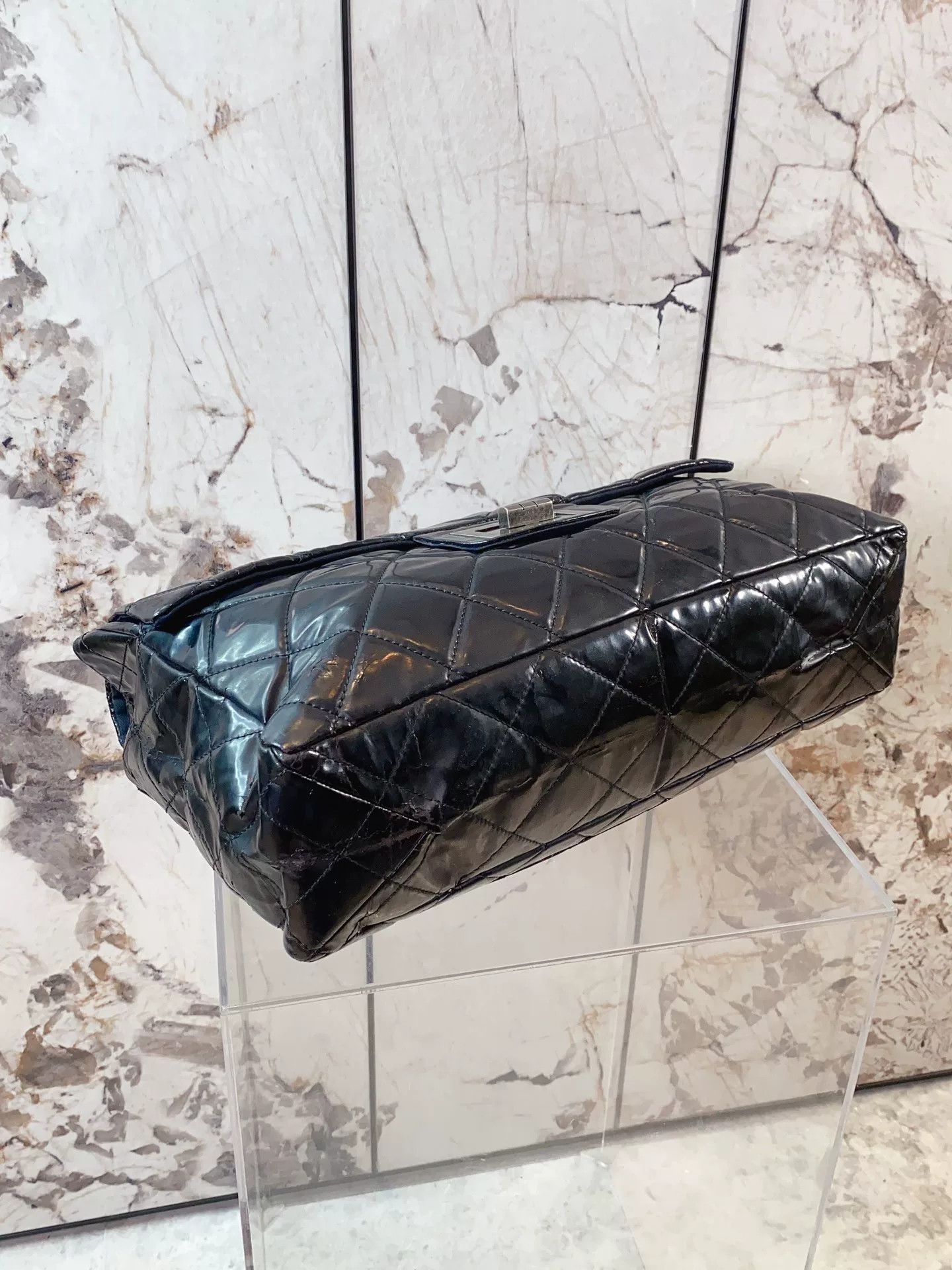 Chanel Pre-loved Bag Very good condition Size ONE SIZE - 5 Thumbnail