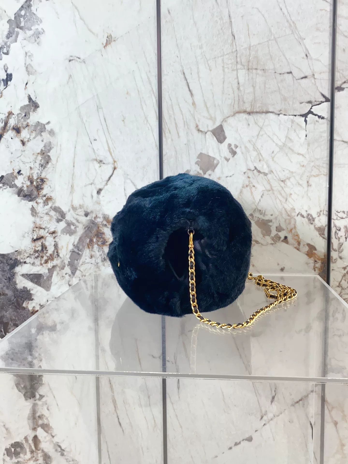 Chanel Pre-loved Bag Very good condition Size ONE SIZE - 3 Thumbnail