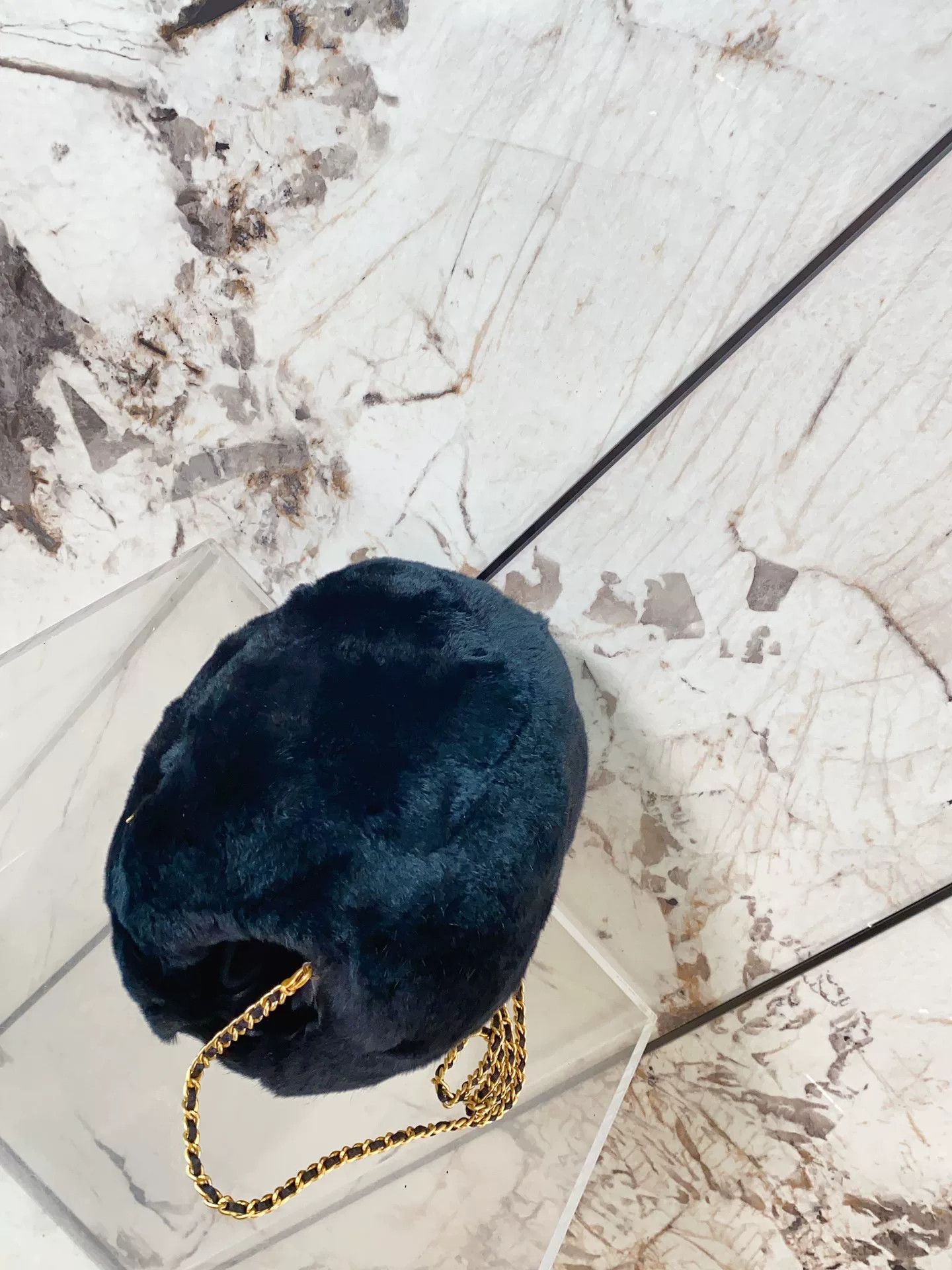 Chanel Pre-loved Bag Very good condition Size ONE SIZE - 5 Thumbnail