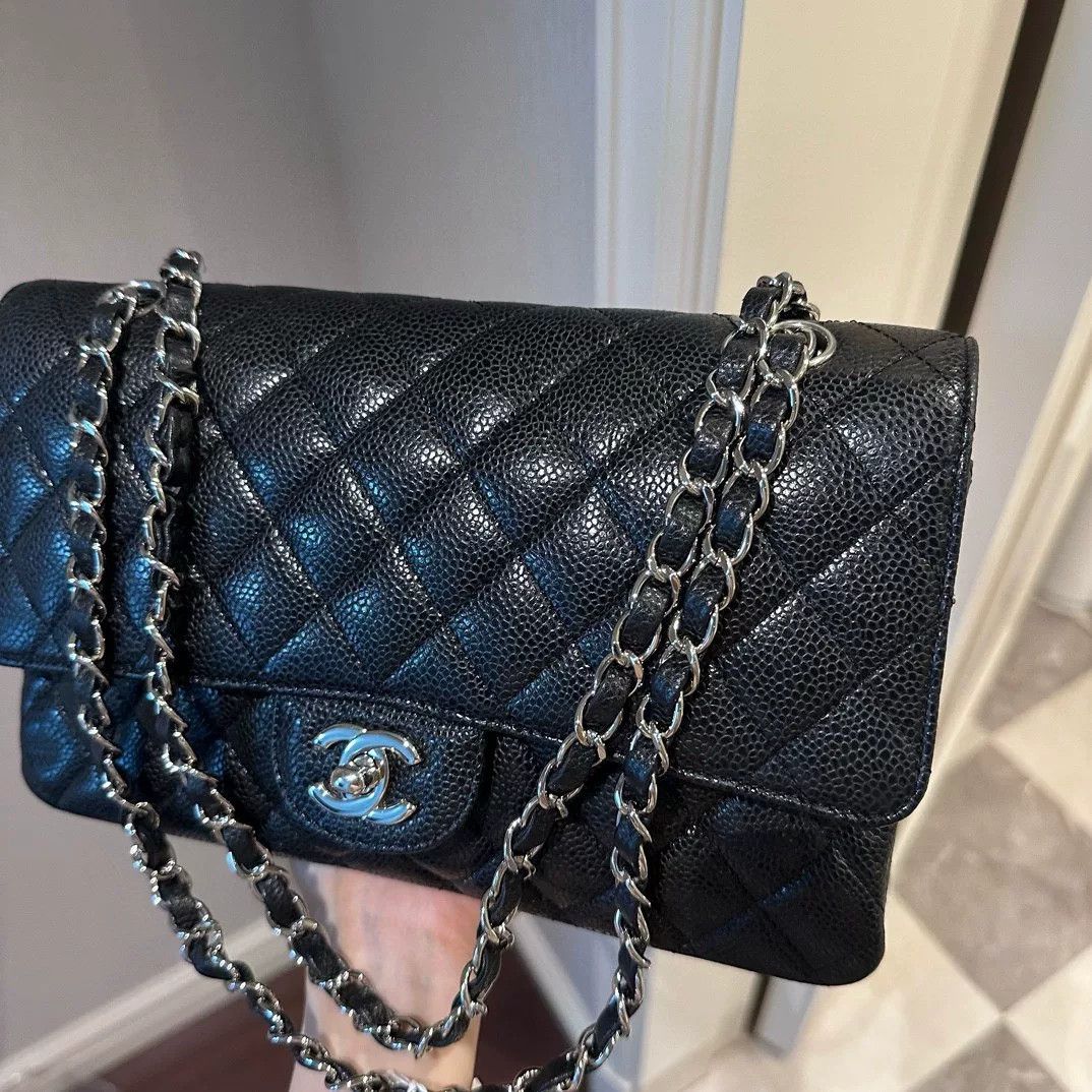 Chanel Pre-loved Bag Very good condition Size ONE SIZE - 2 Thumbnail