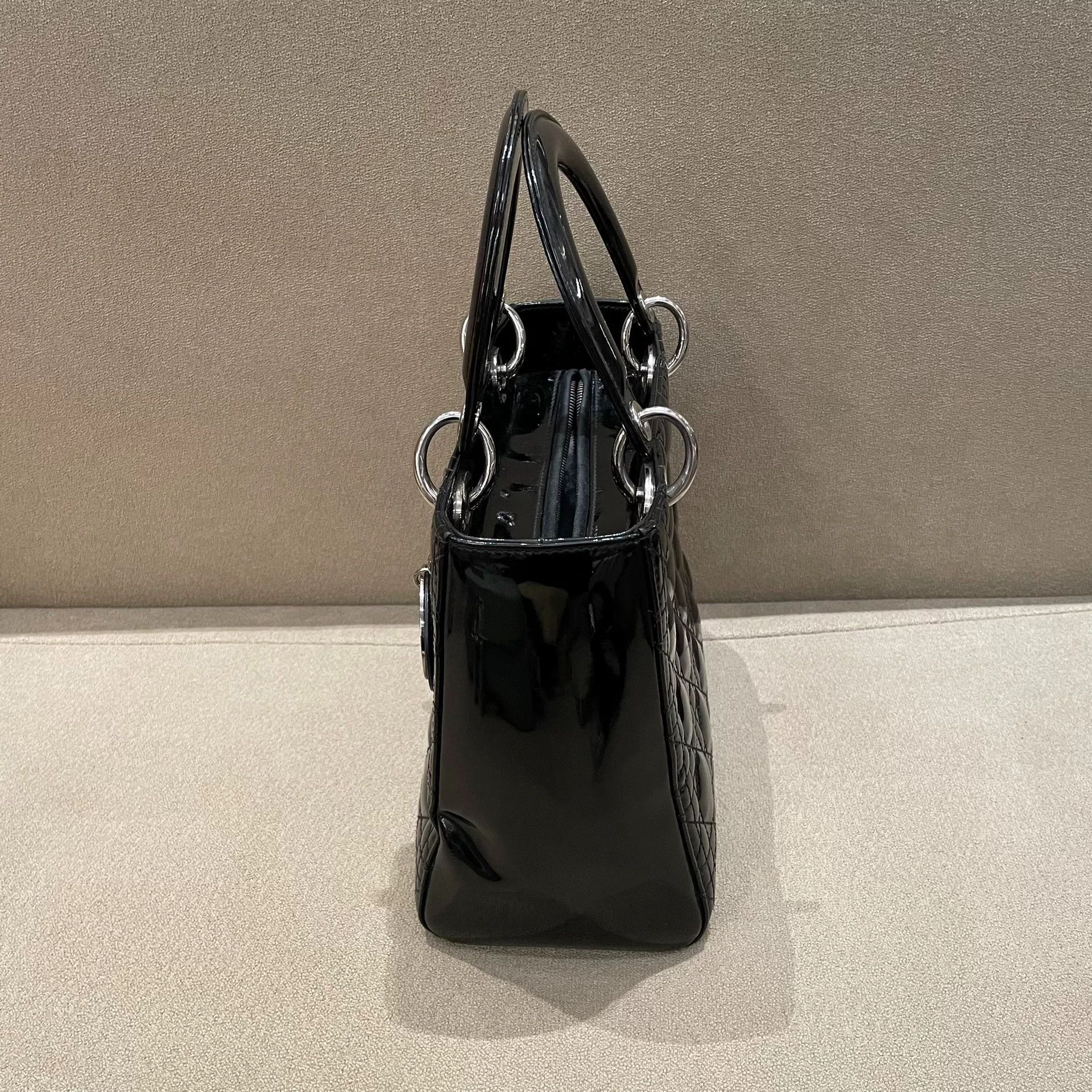 Dior Pre-loved Bag Very good condition Size ONE SIZE - 4 Thumbnail