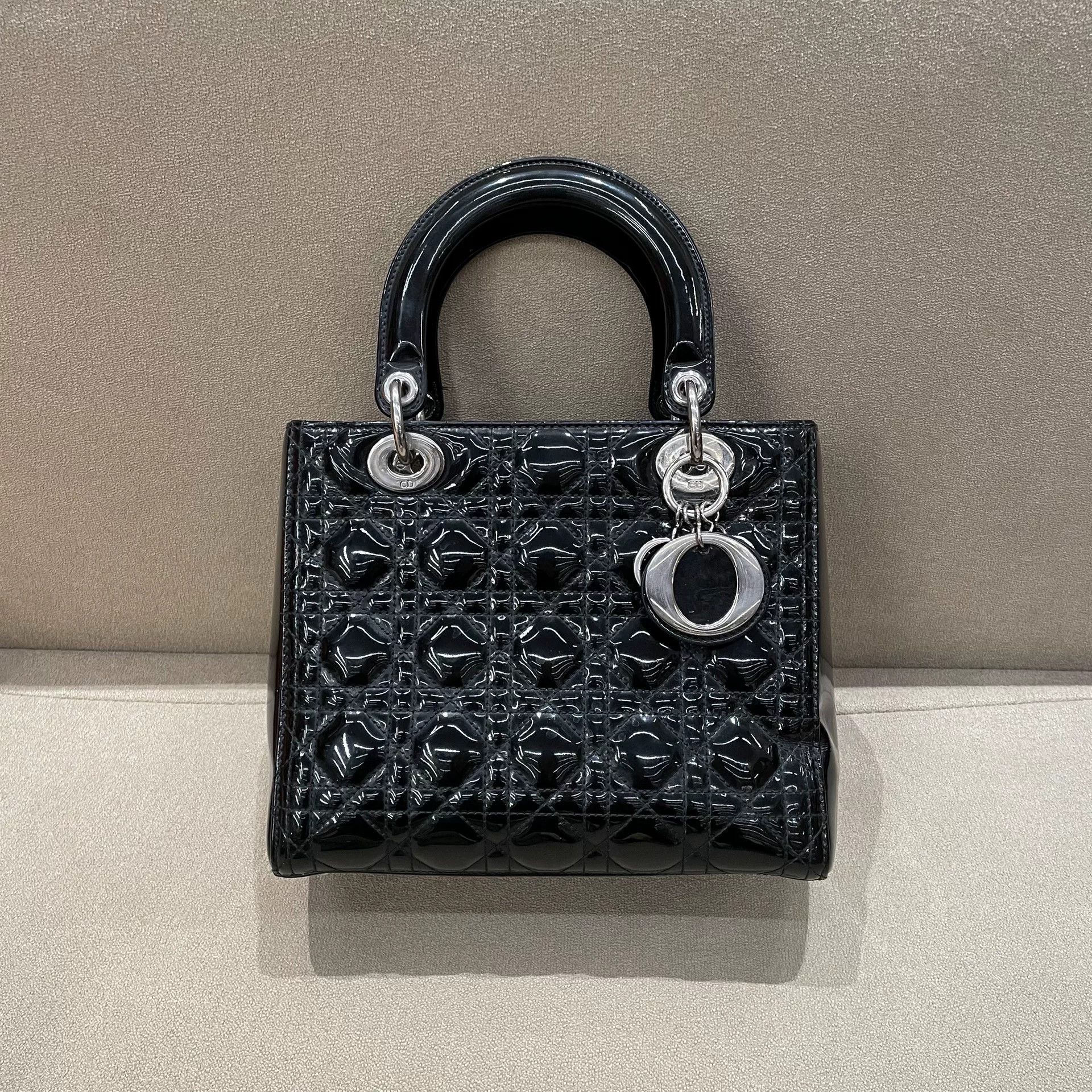 Dior Pre-loved Bag Very good condition Size ONE SIZE - 2 Thumbnail