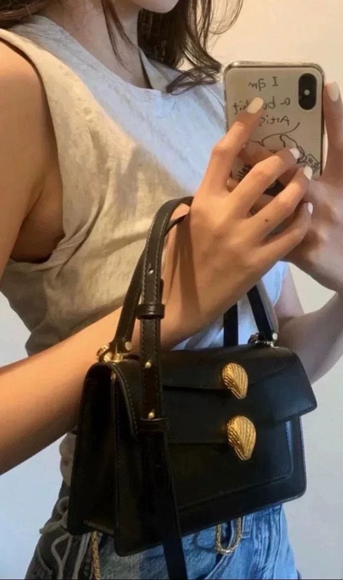 Bvlgari Pre-loved Bag Very good condition Size ONE SIZE - 9 Thumbnail