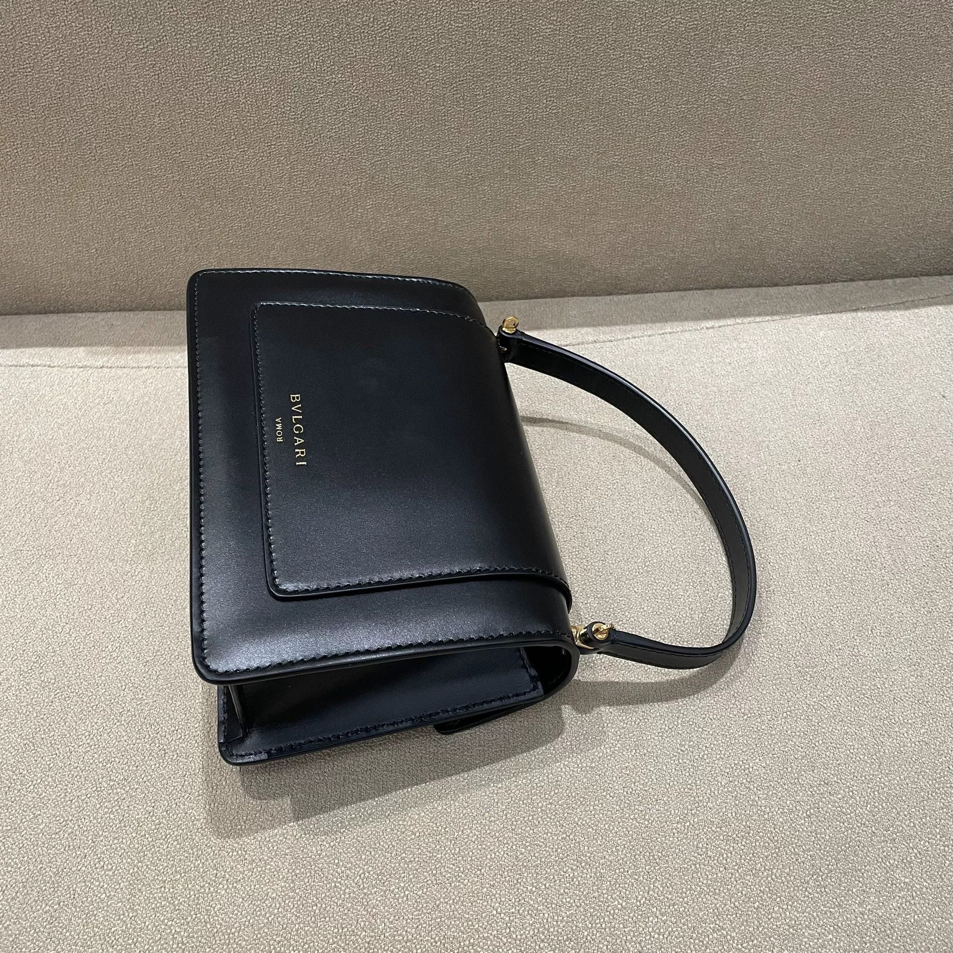 Bvlgari Pre-loved Bag Very good condition Size ONE SIZE - 5 Thumbnail