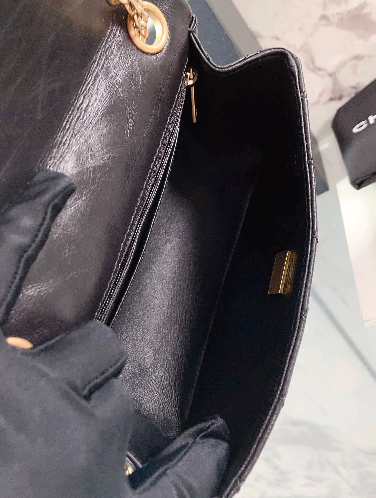 Chanel Pre-loved Bag Very good condition Size ONE SIZE - 9 Thumbnail