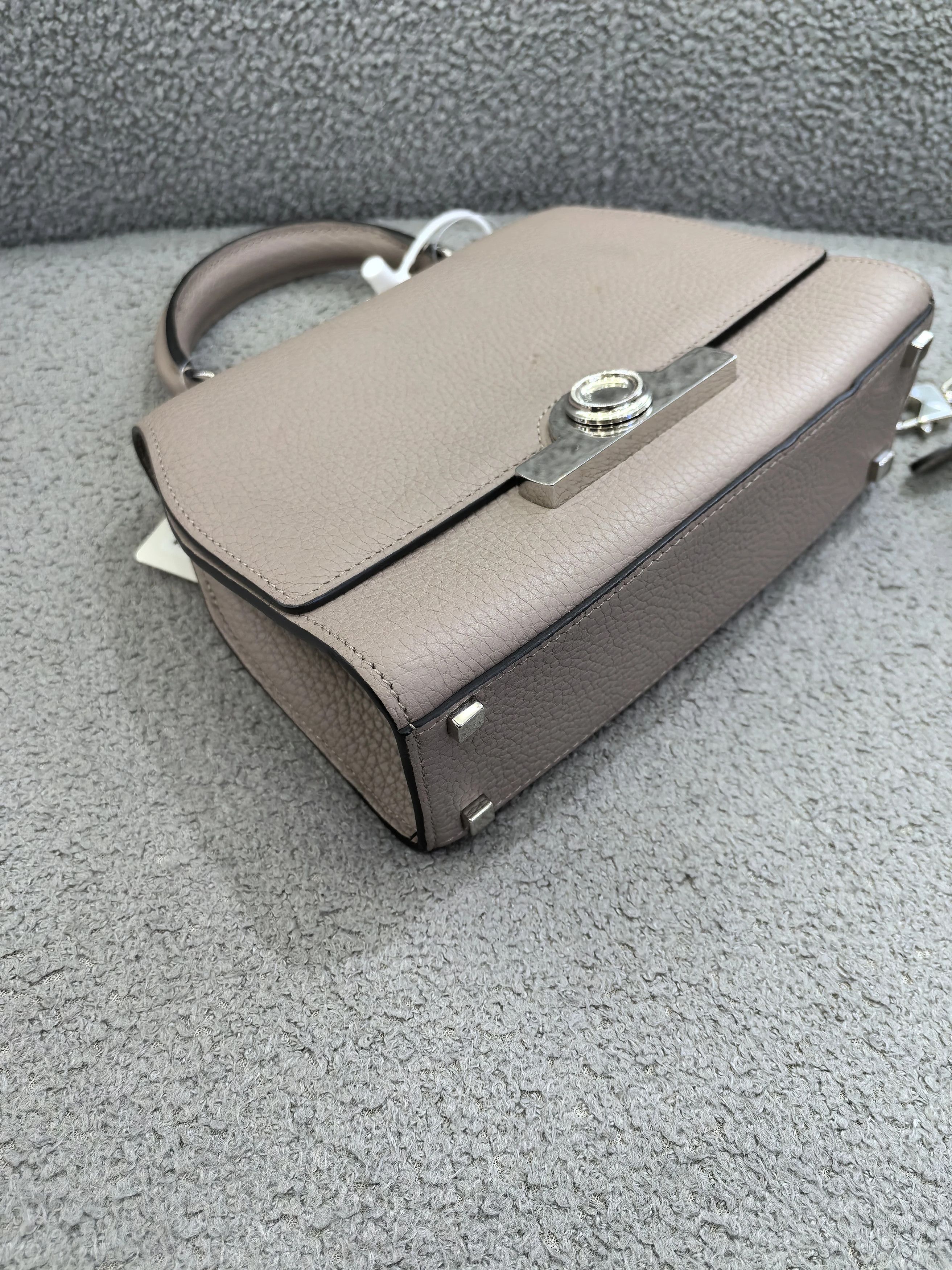 Moynat Pre-loved Bag Very good condition Size ONE SIZE - 4 Thumbnail
