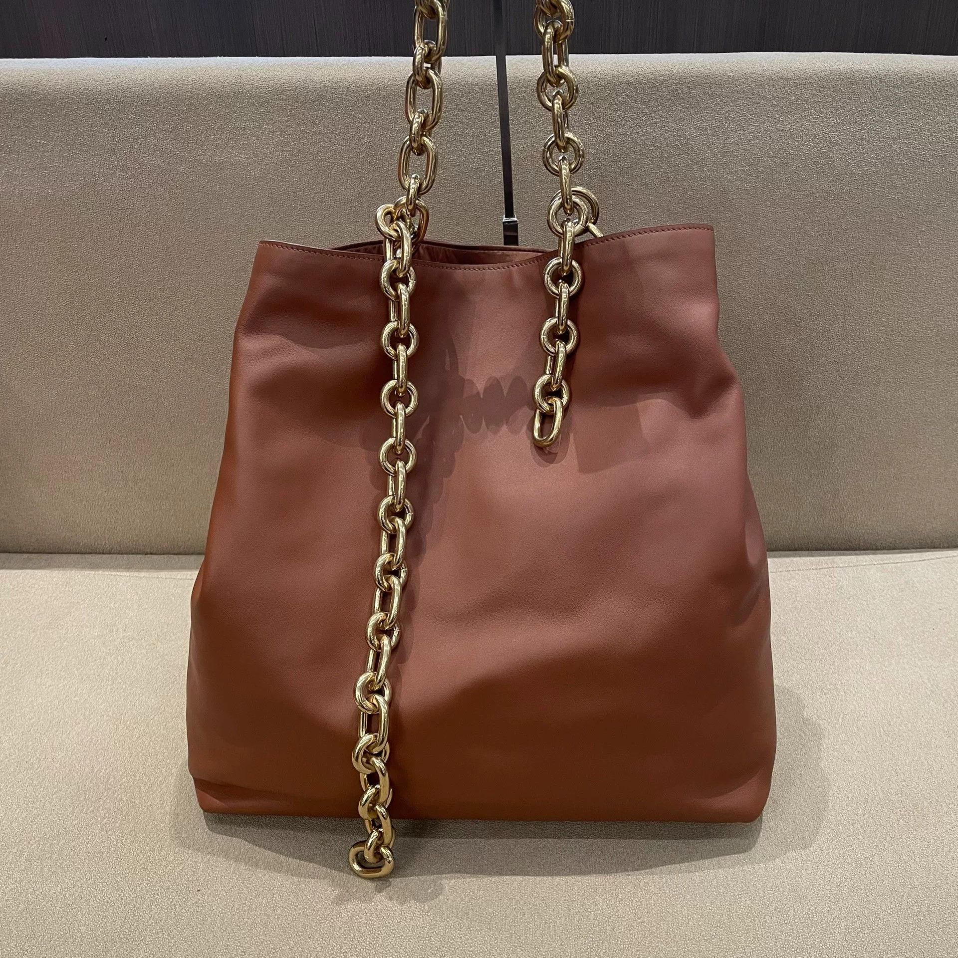 Miu Miu Pre-loved Bag Very good condition Size ONE SIZE - 2 Thumbnail