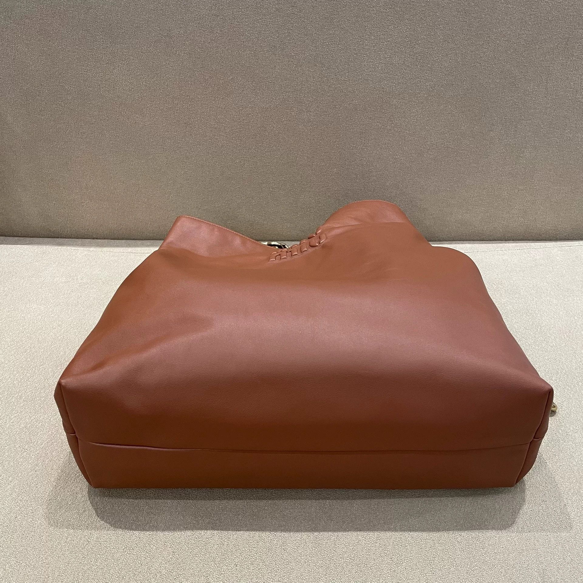 Miu Miu Pre-loved Bag Very good condition Size ONE SIZE - 5 Thumbnail
