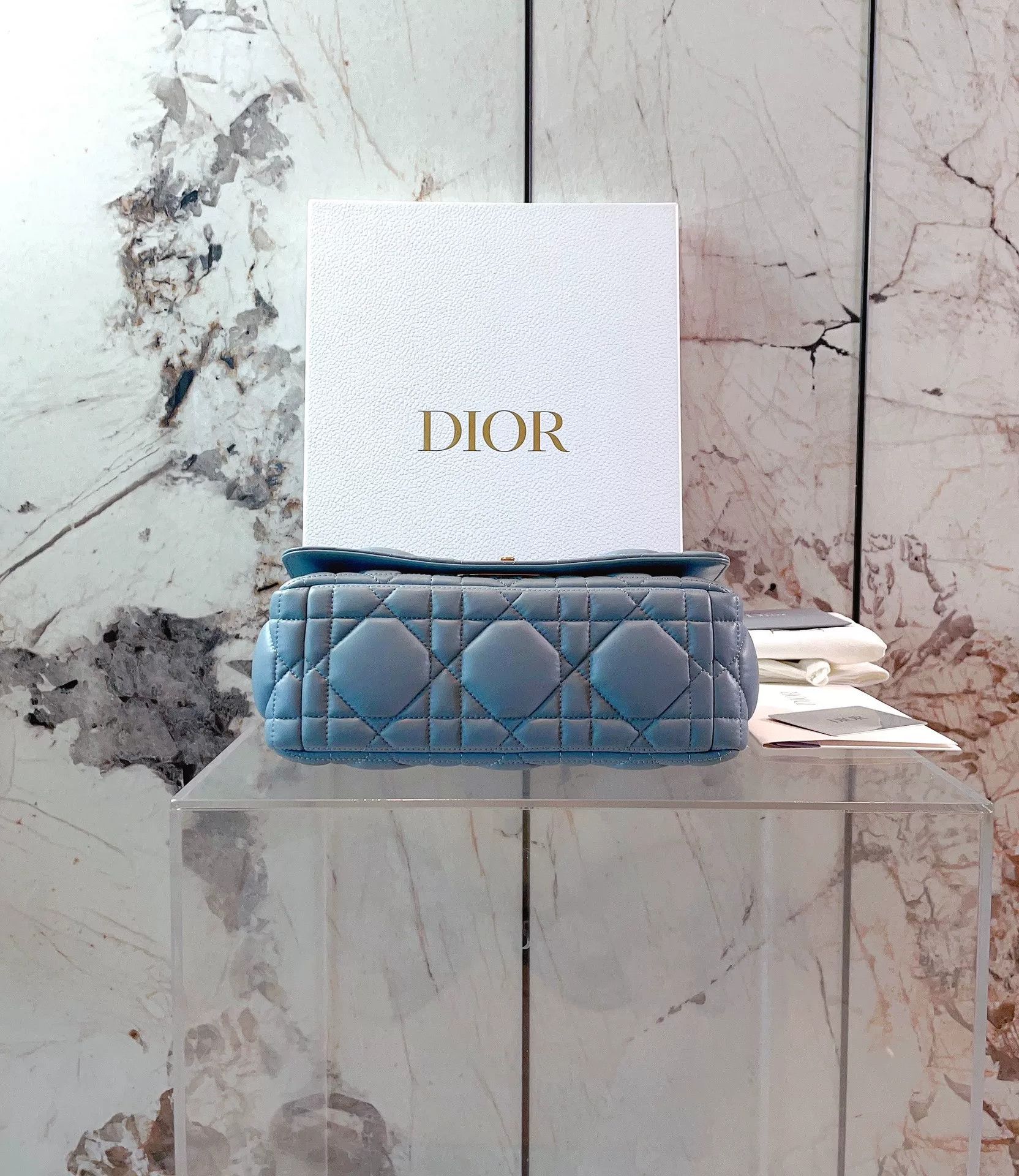 Dior Pre-loved Bag Very good condition Size ONE SIZE - 4 Thumbnail