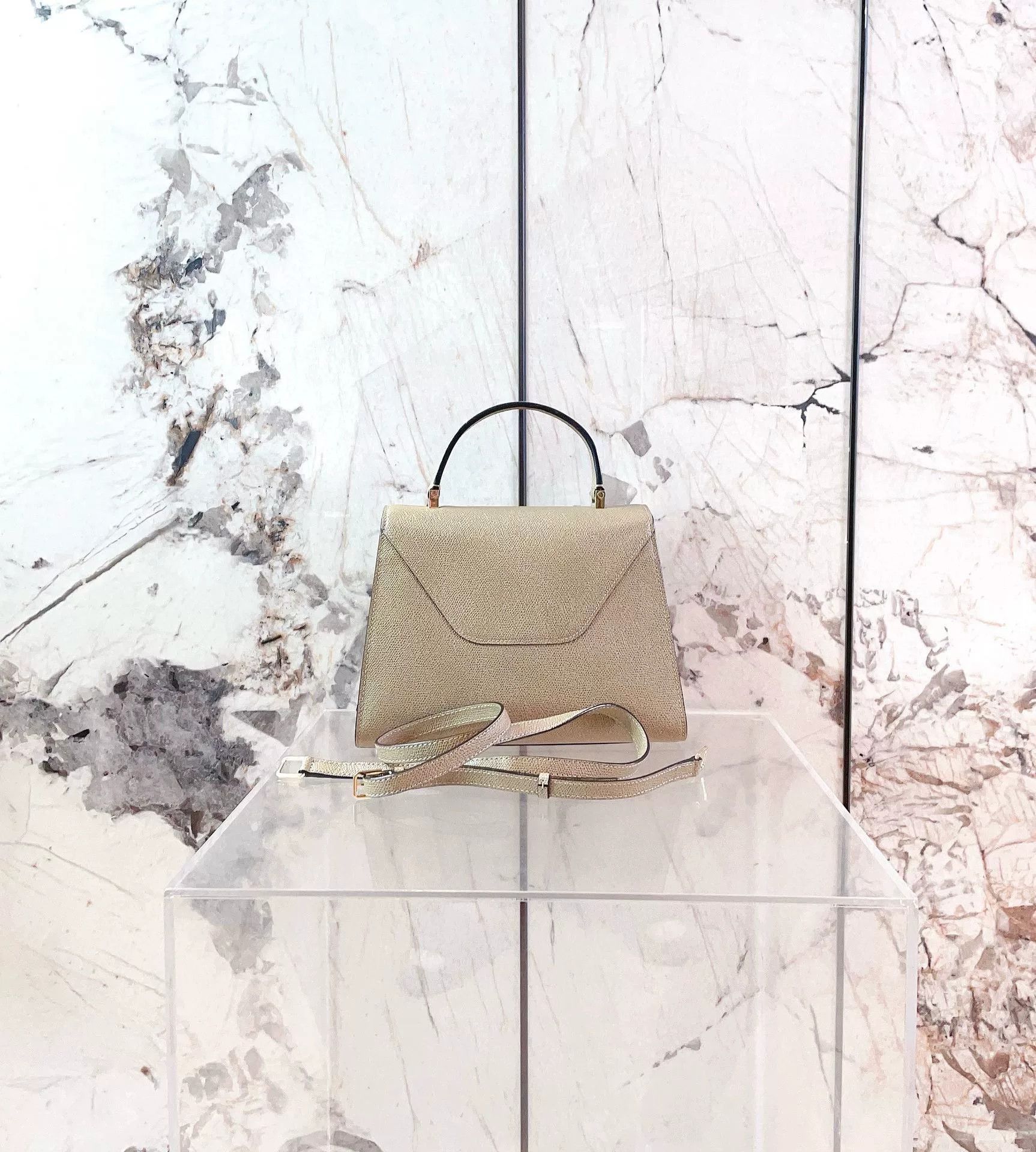 Valextra Pre-loved Bag Very good condition Size ONE SIZE - 2 Thumbnail