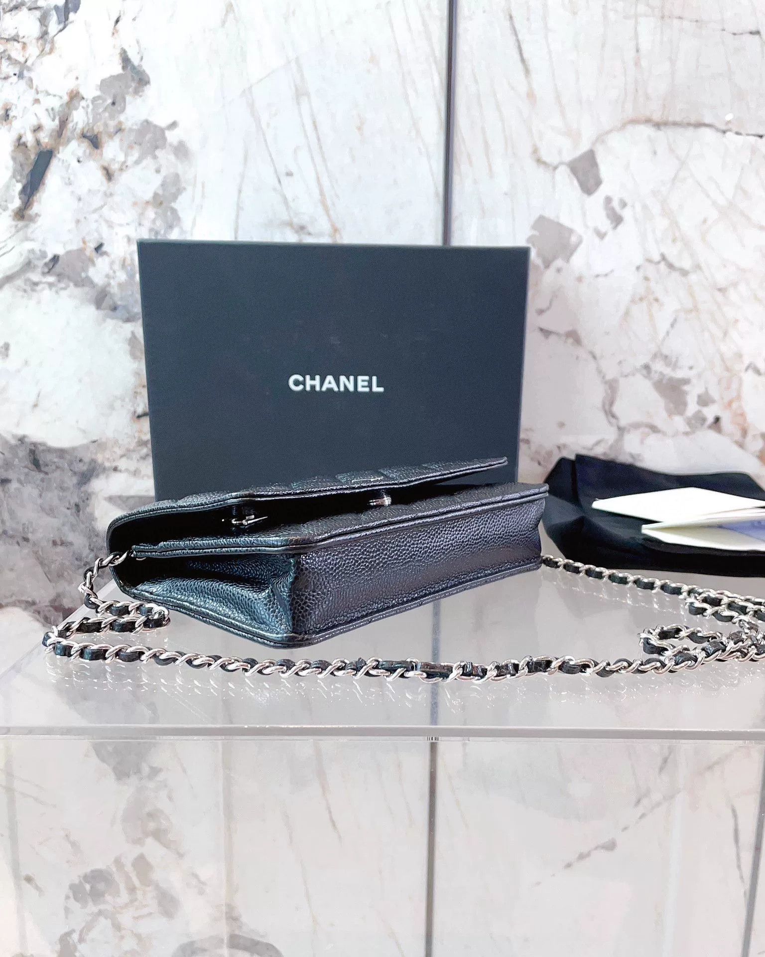 Chanel Pre-loved Bag Very good condition Size ONE SIZE - 5 Thumbnail
