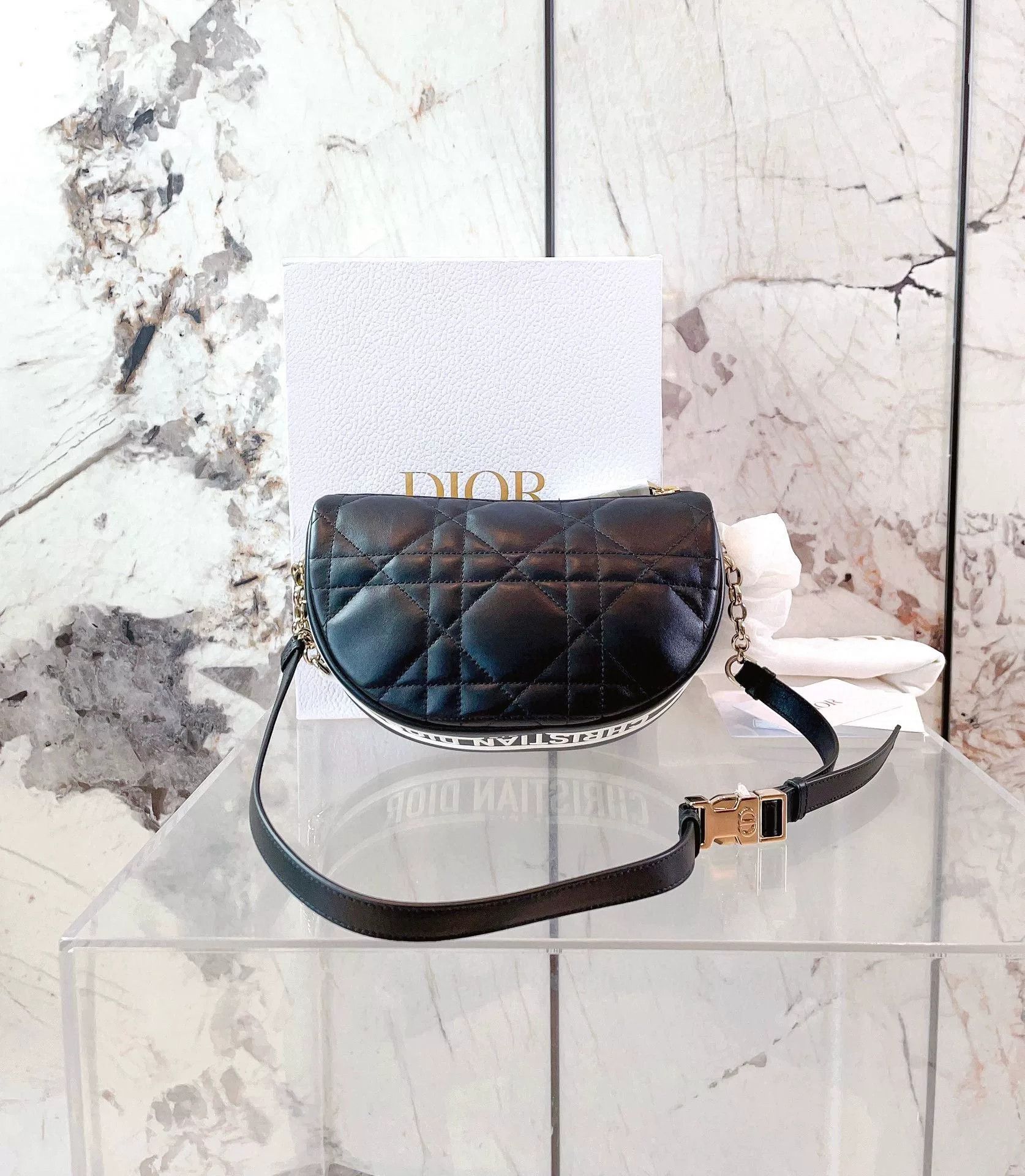 Dior Pre-loved Bag Very good condition Size ONE SIZE - 2 Thumbnail