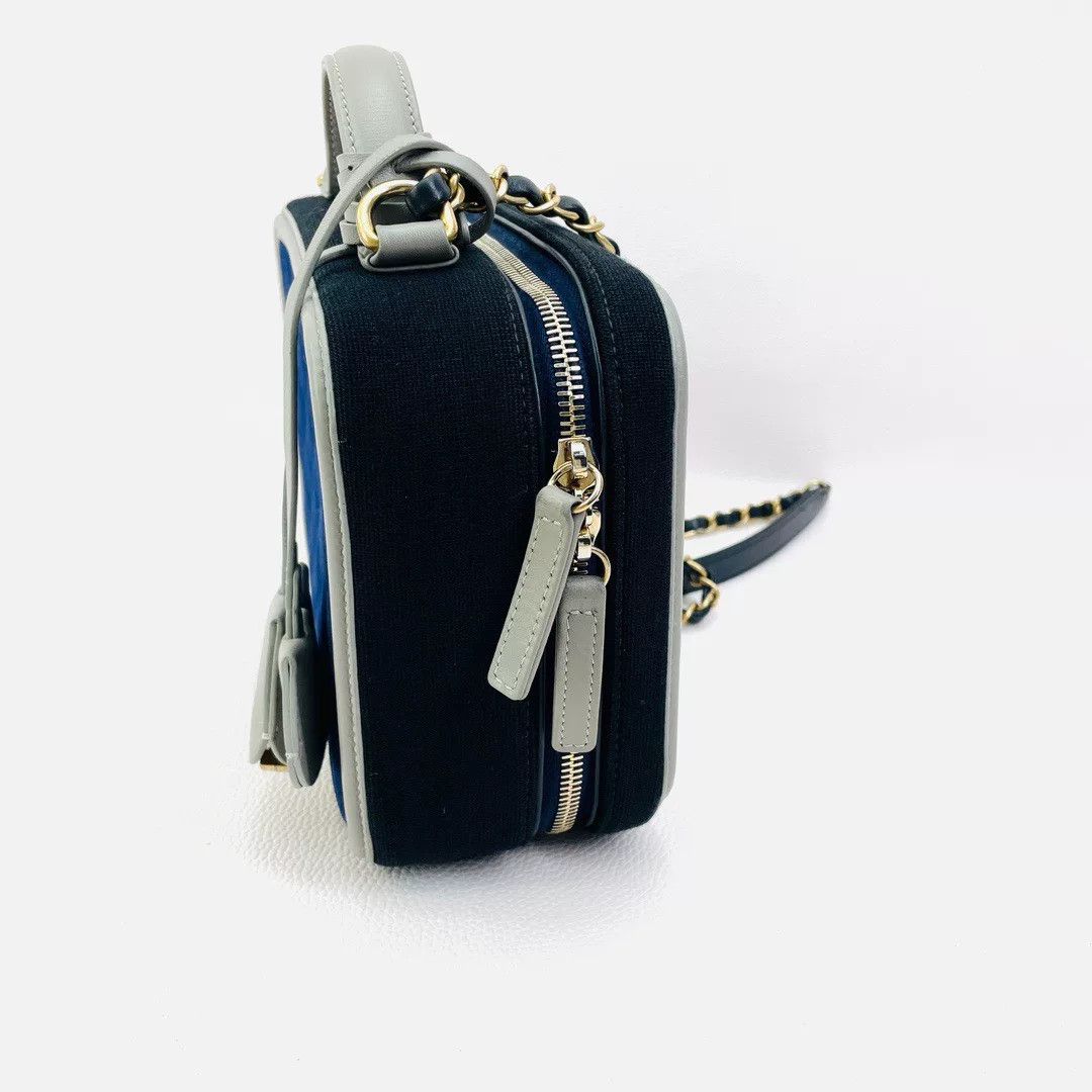 Chanel Pre-loved Bag Very good condition Size ONE SIZE - 3 Thumbnail