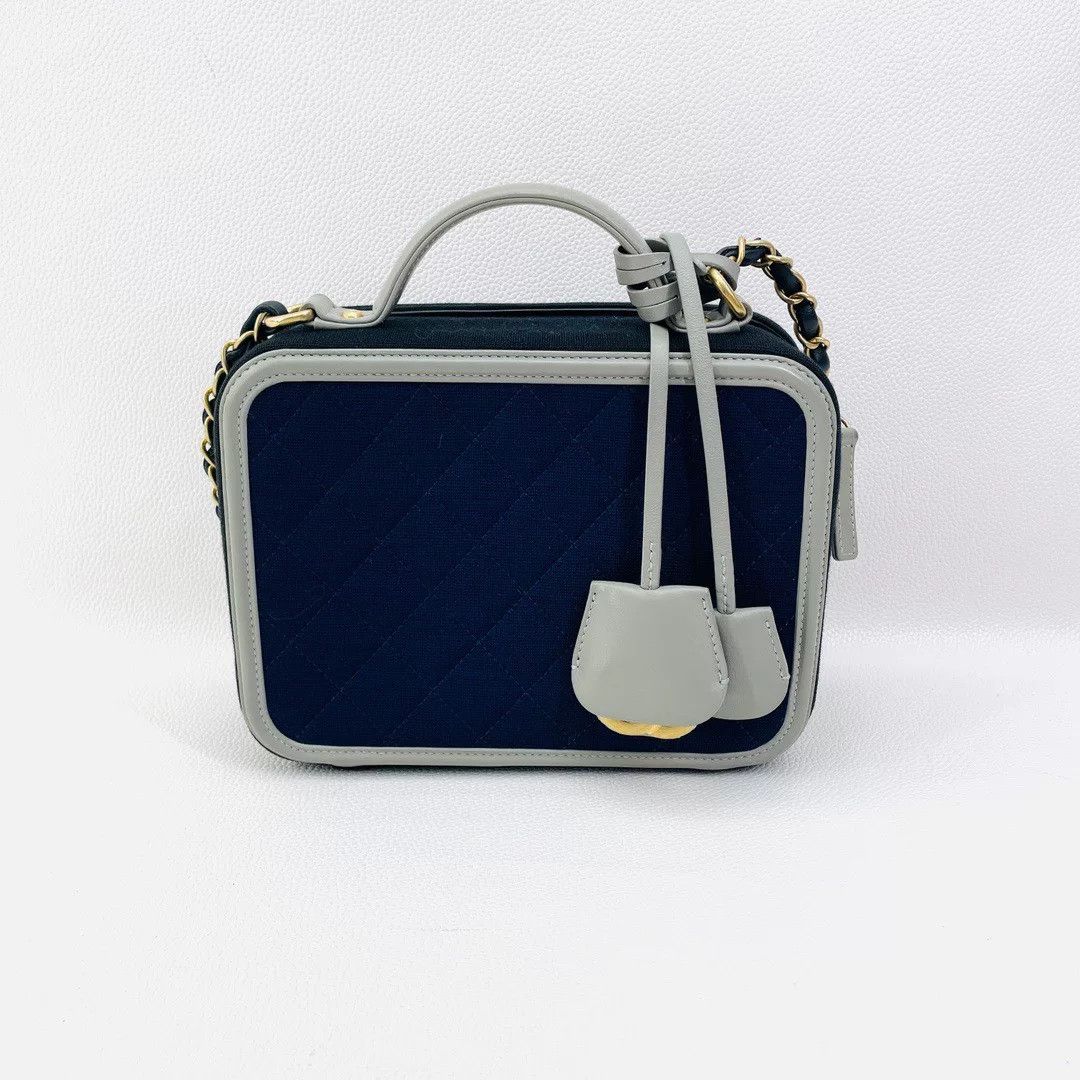 Chanel Pre-loved Bag Very good condition Size ONE SIZE - 2 Thumbnail