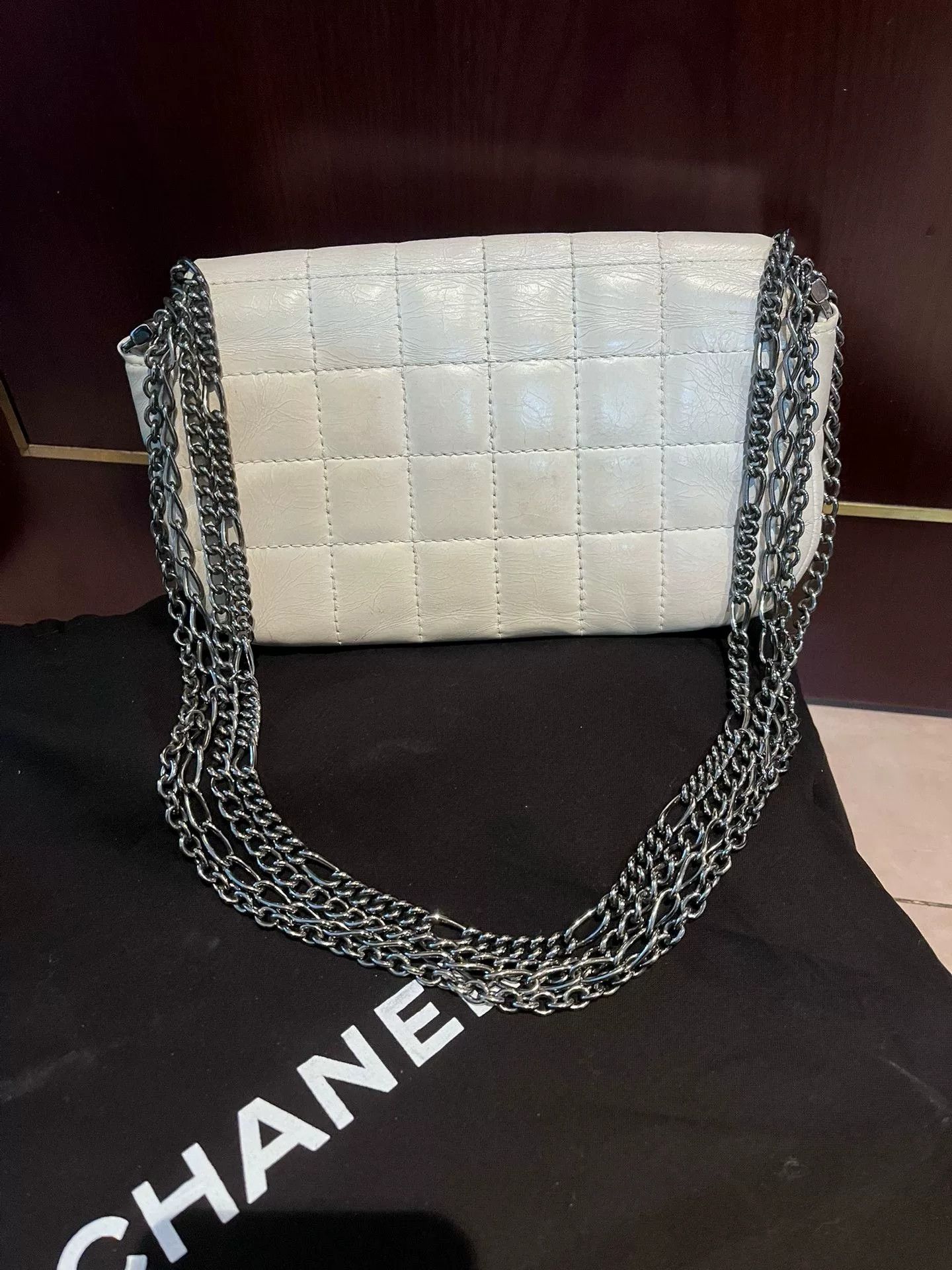 Chanel Pre-loved Bag Very good condition Size ONE SIZE - 2 Thumbnail