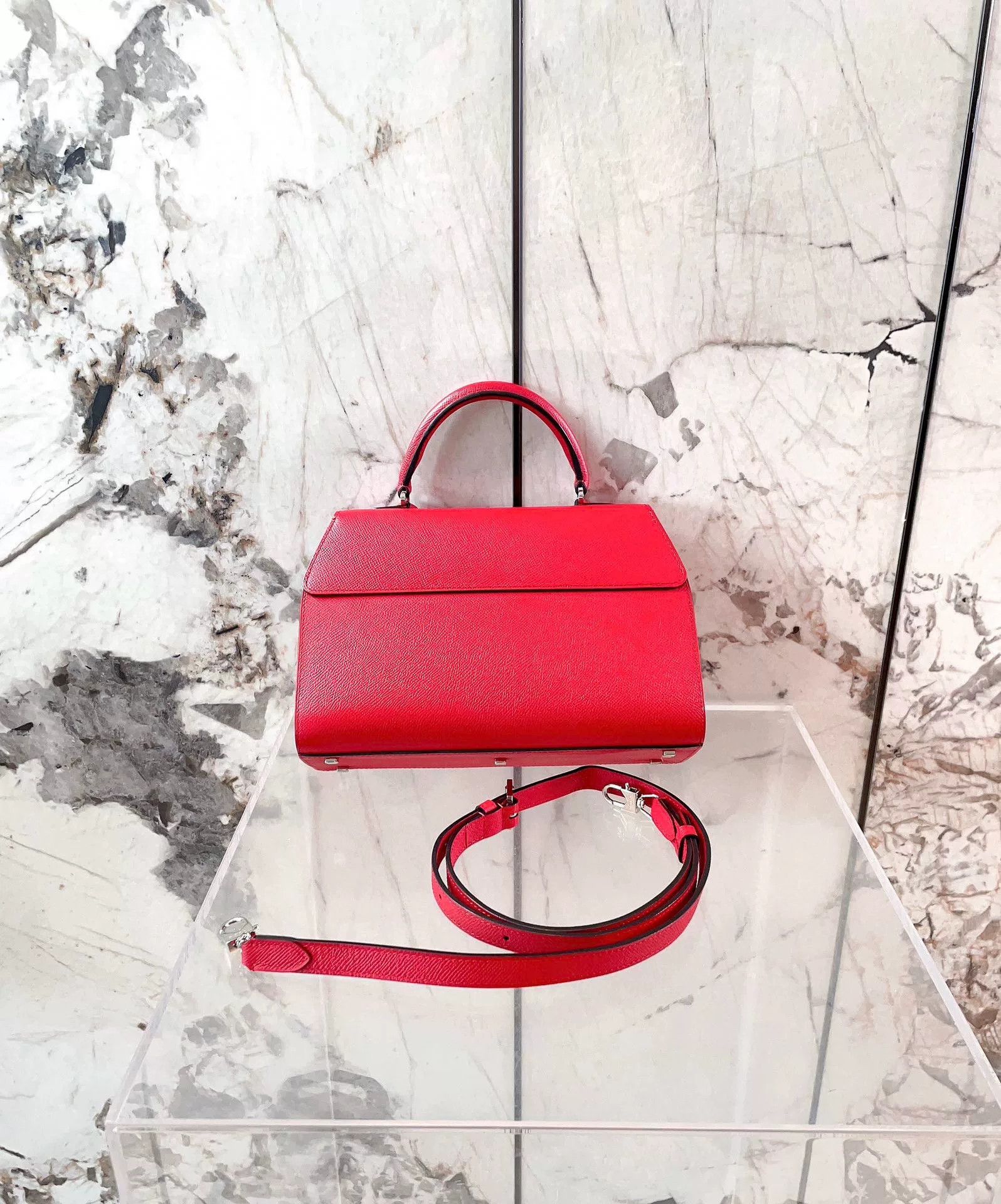 Moynat Pre-loved Bag Very good condition Size ONE SIZE - 2 Thumbnail