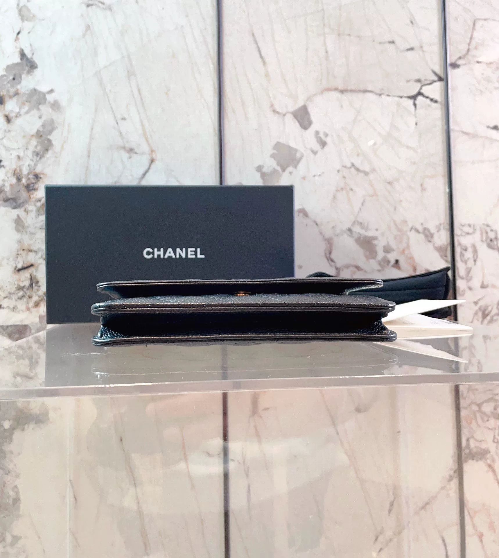 Chanel Pre-loved Bag Very good condition Size ONE SIZE - 4 Thumbnail