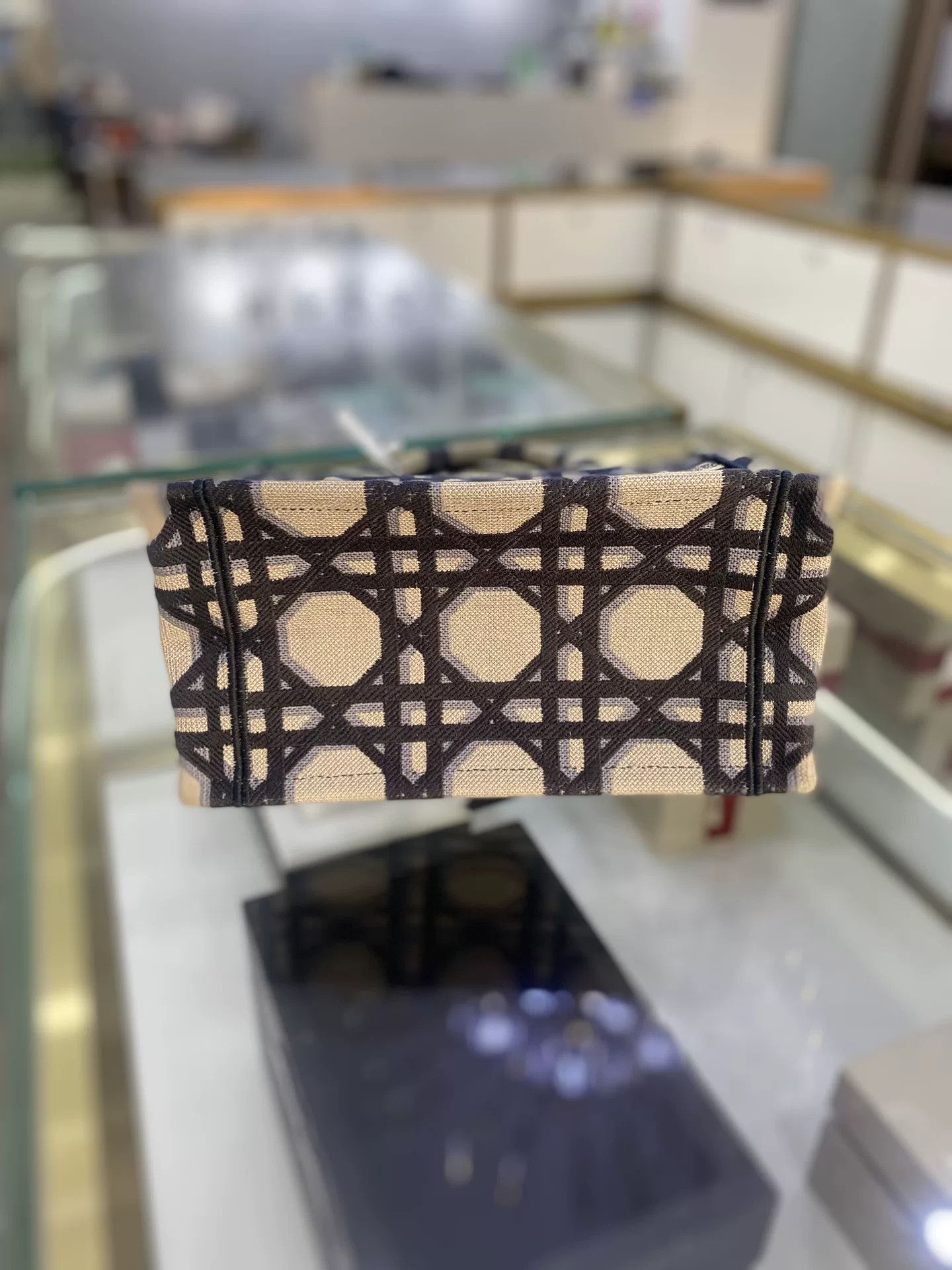 Dior Pre-loved Bag Very good condition Size ONE SIZE - 5 Thumbnail