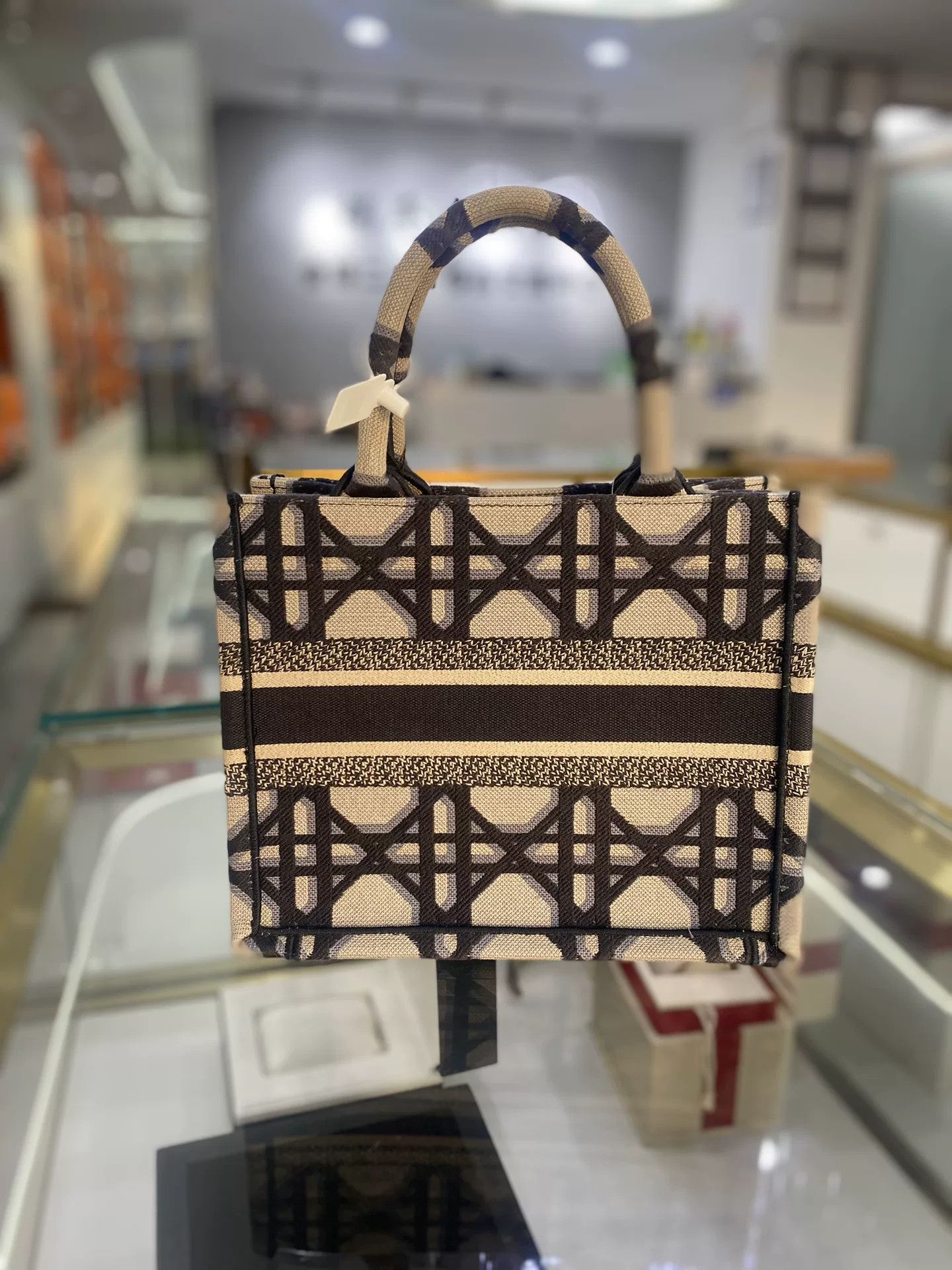 Dior Pre-loved Bag Very good condition Size ONE SIZE - 4 Thumbnail