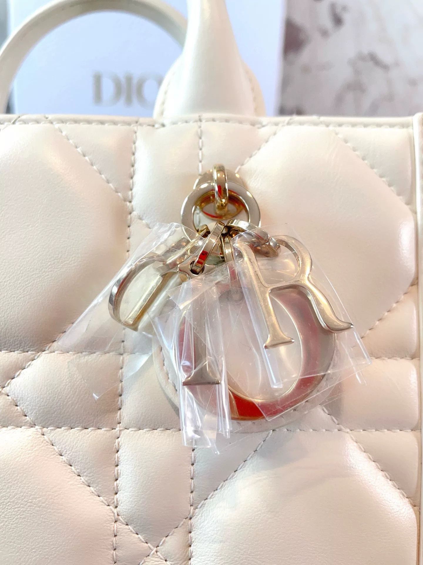 Dior Pre-loved Bag Very good condition Size ONE SIZE - 7 Thumbnail