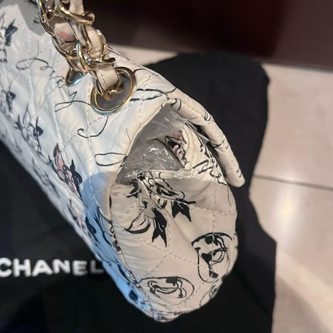 Chanel Pre-loved Bag Very good condition Size ONE SIZE - 4 Thumbnail