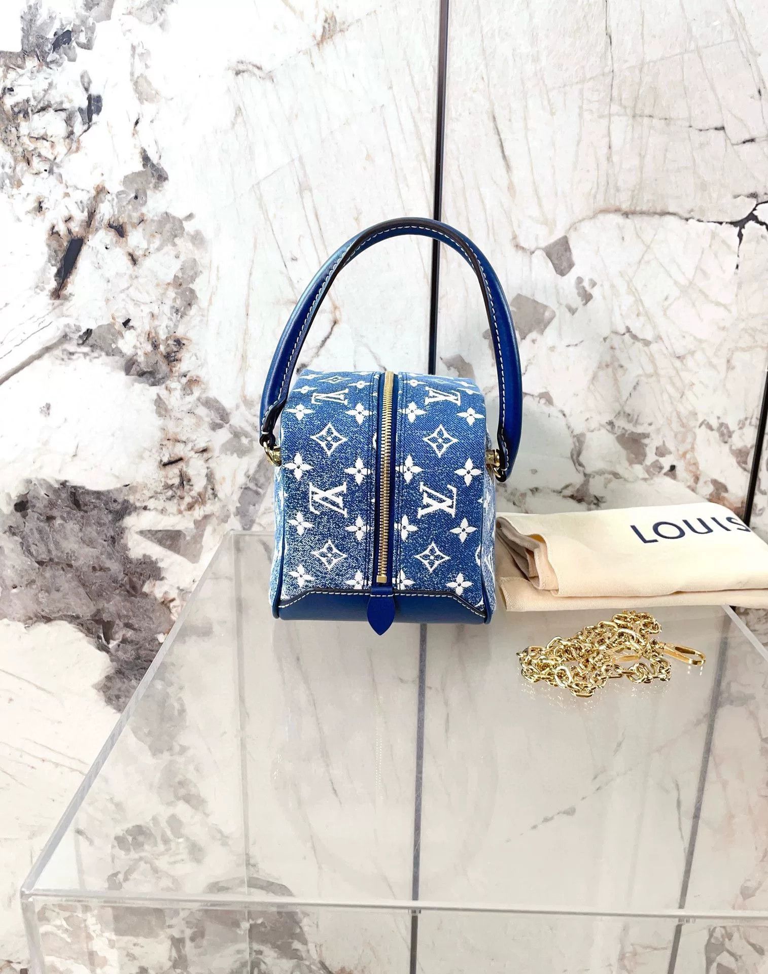 Louis Vuitton Pre-loved Bag Very good condition Size ONE SIZE - 3 Thumbnail