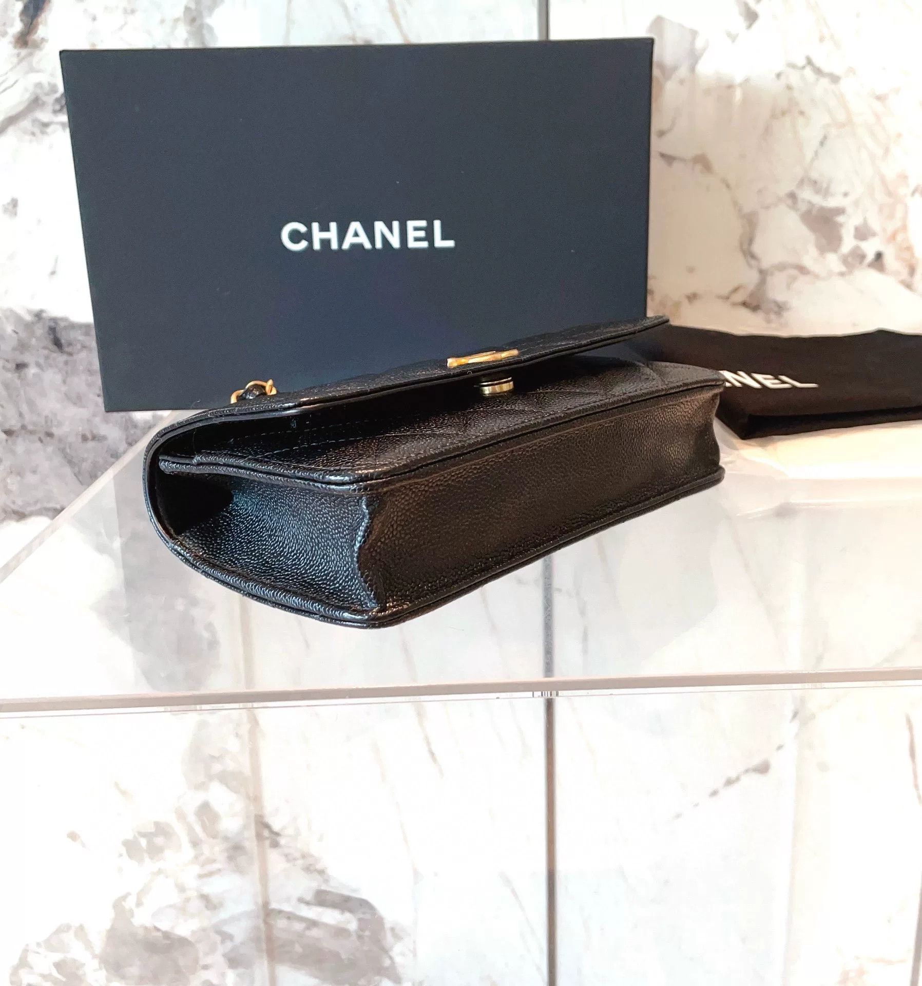 Chanel Pre-loved Bag Very good condition Size ONE SIZE - 5 Thumbnail