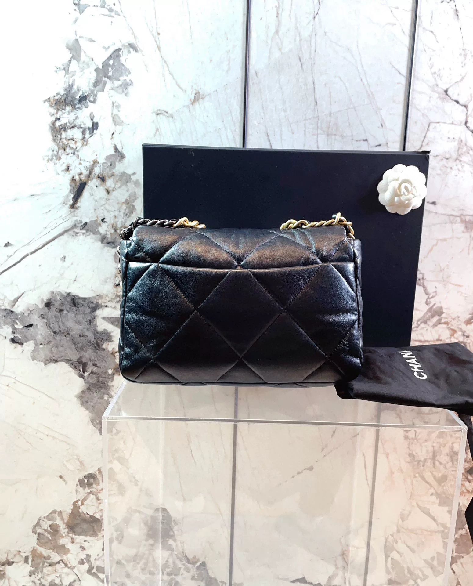 Chanel Pre-loved Bag Very good condition Size ONE SIZE - 2 Thumbnail