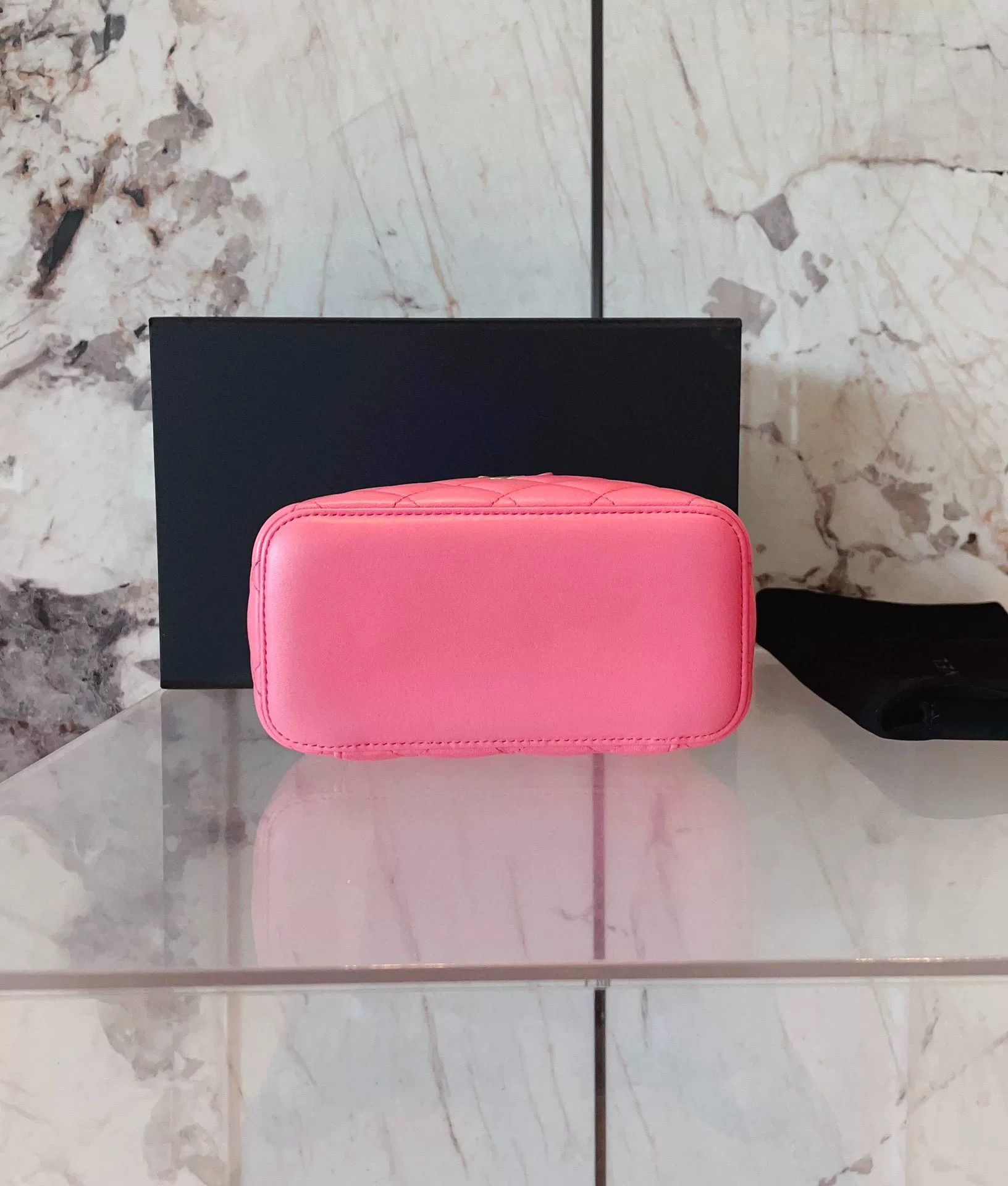 Chanel Pre-loved Bag Very good condition Size ONE SIZE - 4 Thumbnail
