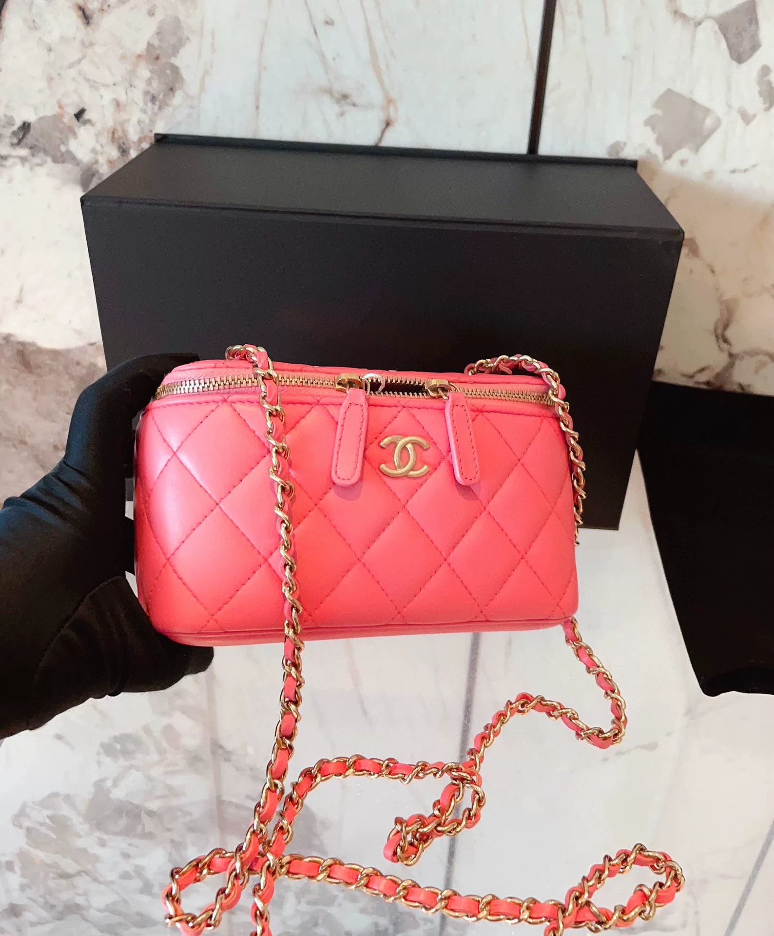 Chanel Pre-loved Bag Very good condition Size ONE SIZE - 6 Thumbnail