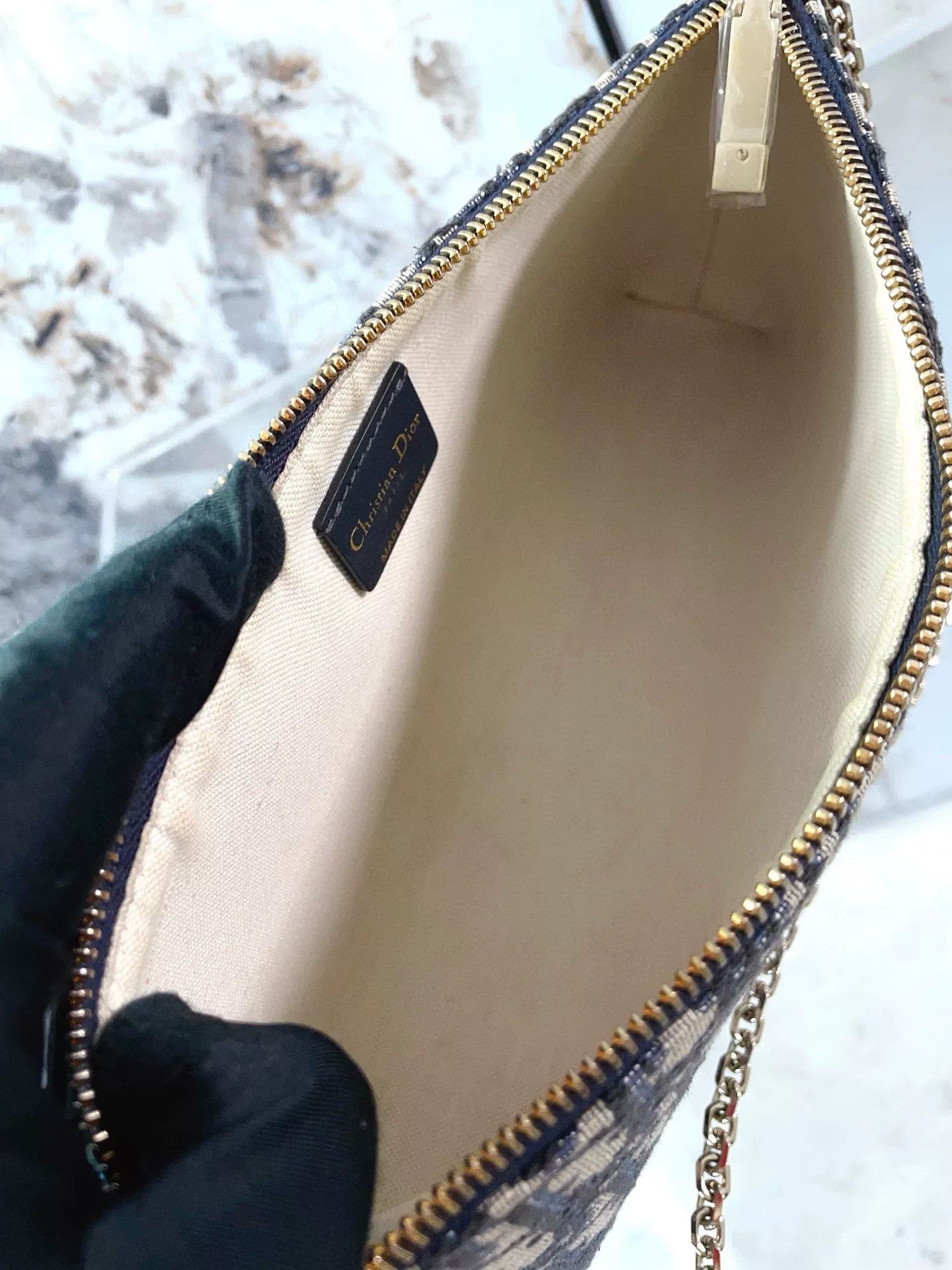 Dior Pre-loved Bag Very good condition Size ONE SIZE - 9 Thumbnail